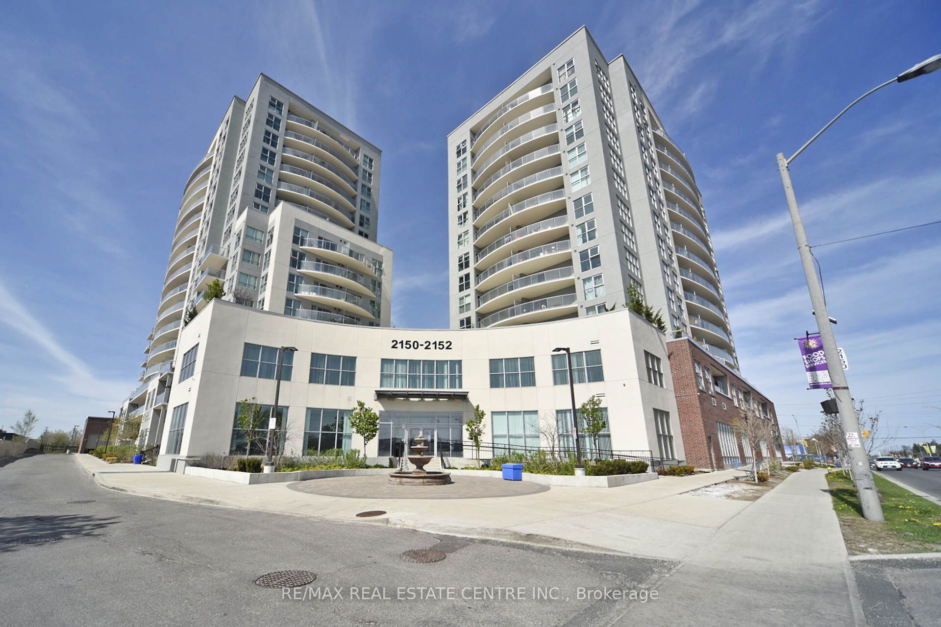 2152 Lawrence Avenue E 608, Toronto, ON M1R 3A7 photo 2