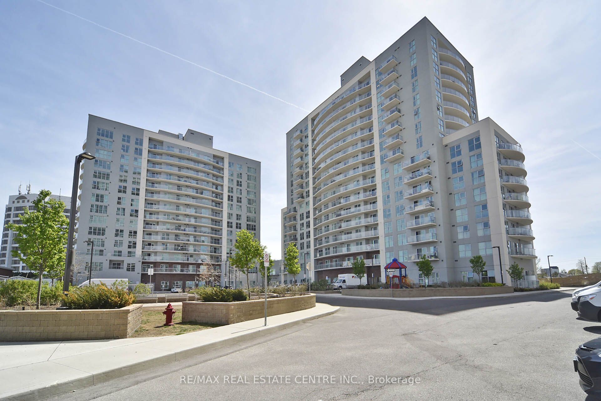 2152 Lawrence Avenue E 608, Toronto, ON M1R 3A7 photo 3