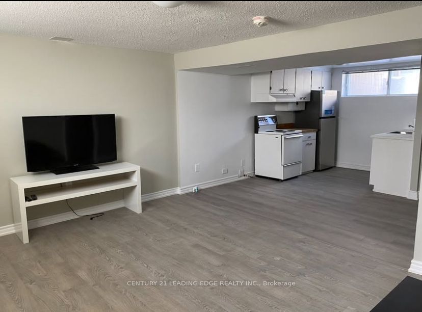 174 Island Road BSMT, Toronto, ON M1C 2P8 photo 4