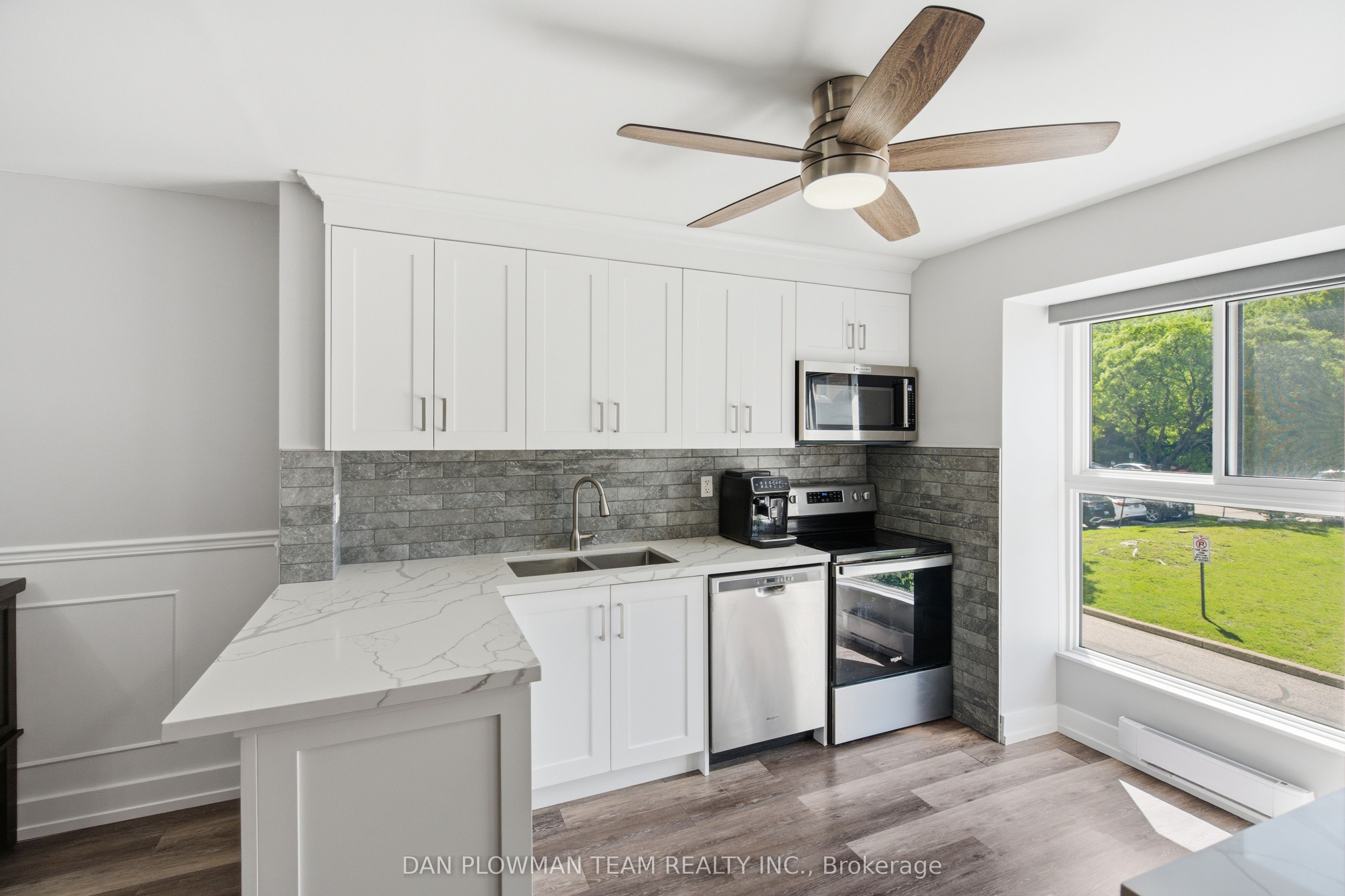 350 Camelot Court 45, Oshawa, ON L1G 6P7 photo 3
