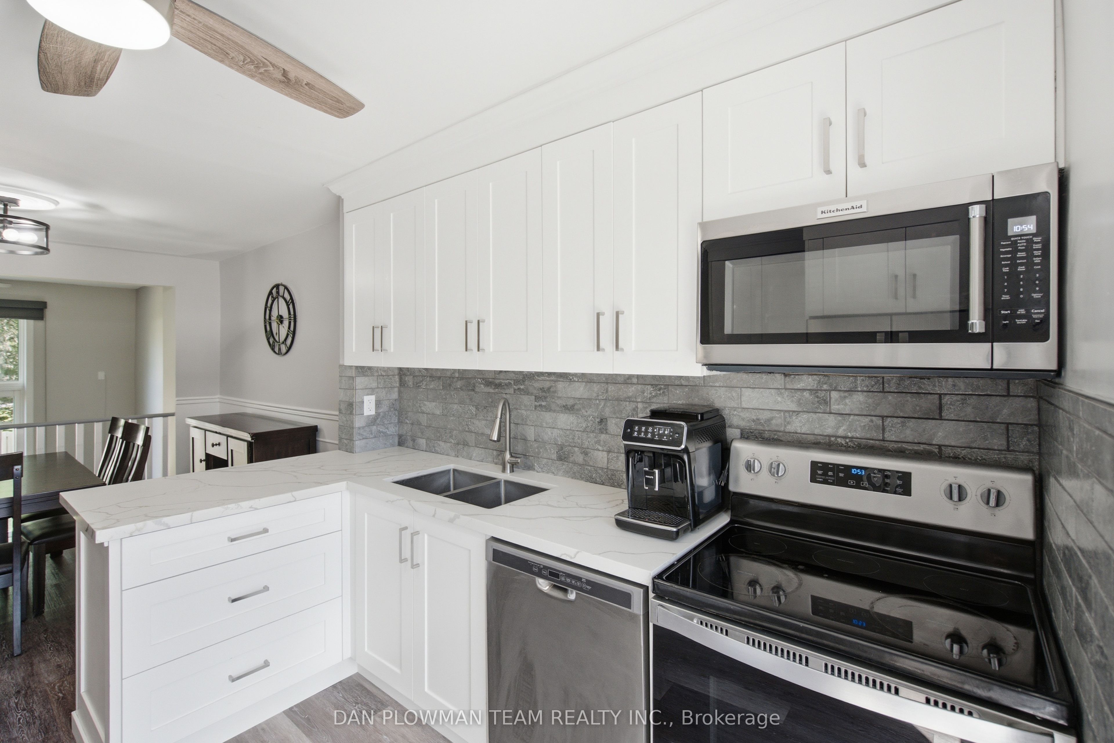 350 Camelot Court 45, Oshawa, ON L1G 6P7 photo 4
