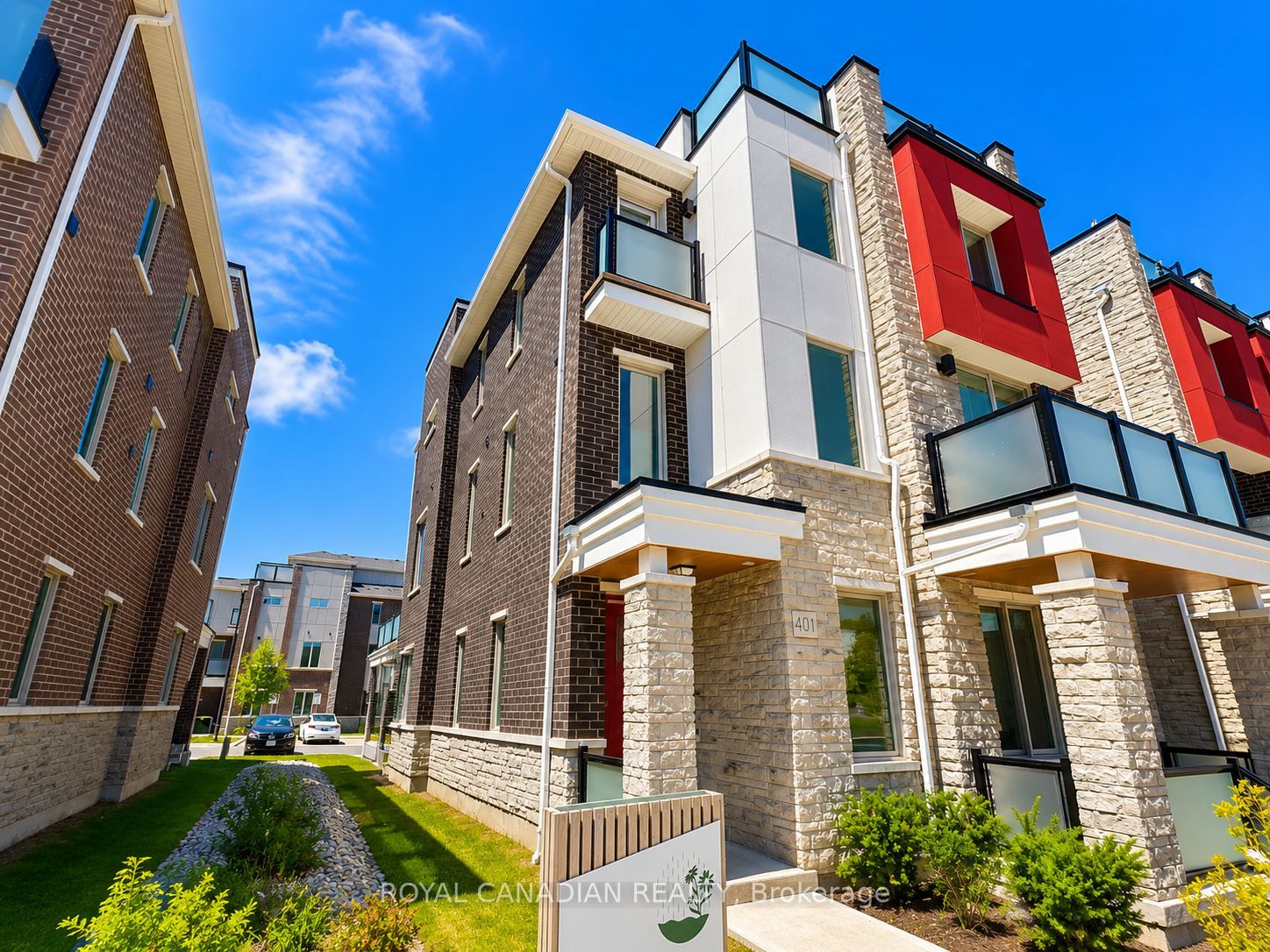 1034 Reflection Place 401, Pickering, ON L1X 0L1 photo 3