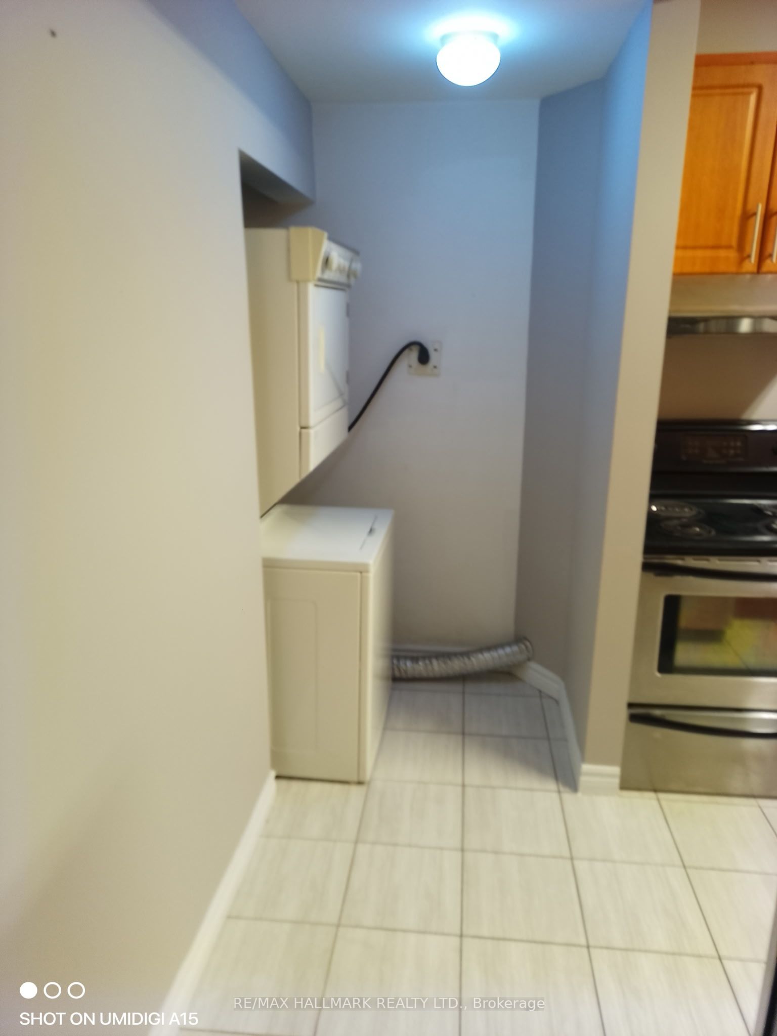 26 Simcoe Street N, Oshawa, ON L1H 1A3 photo 4
