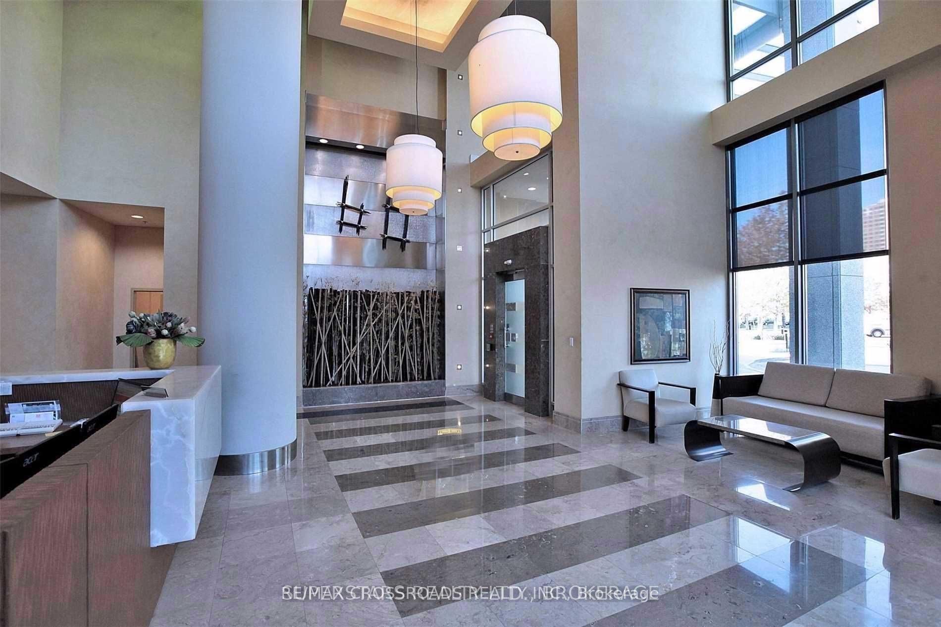 60 Brian Harrison Way 2505, Toronto, ON M1P 5J5 photo 3