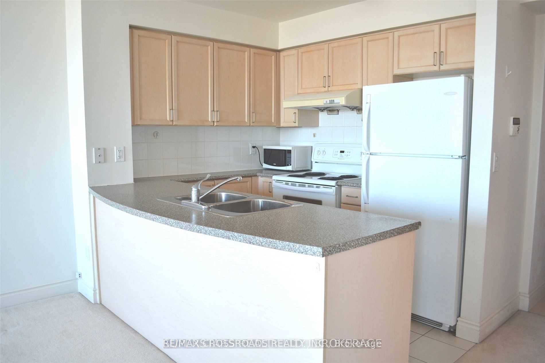 60 Brian Harrison Way 2505, Toronto, ON M1P 5J5 photo 5