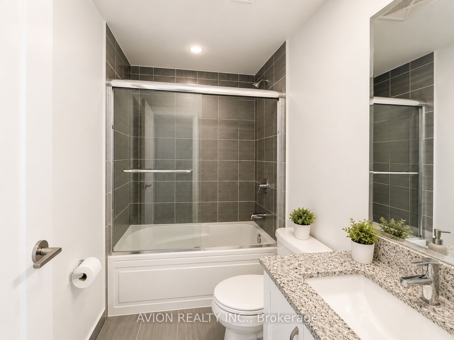 3220 Sheppard Avenue E 212, Toronto, ON M1T 3K3 photo 3