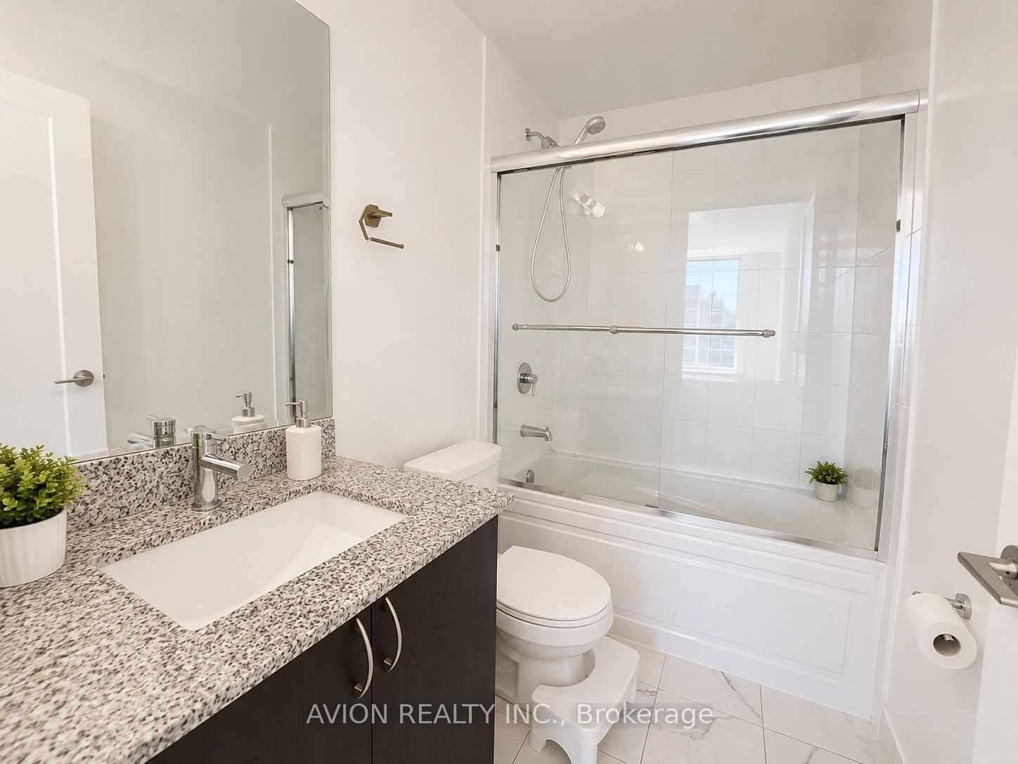 3220 Sheppard Avenue E 212, Toronto, ON M1T 3K3 photo 5