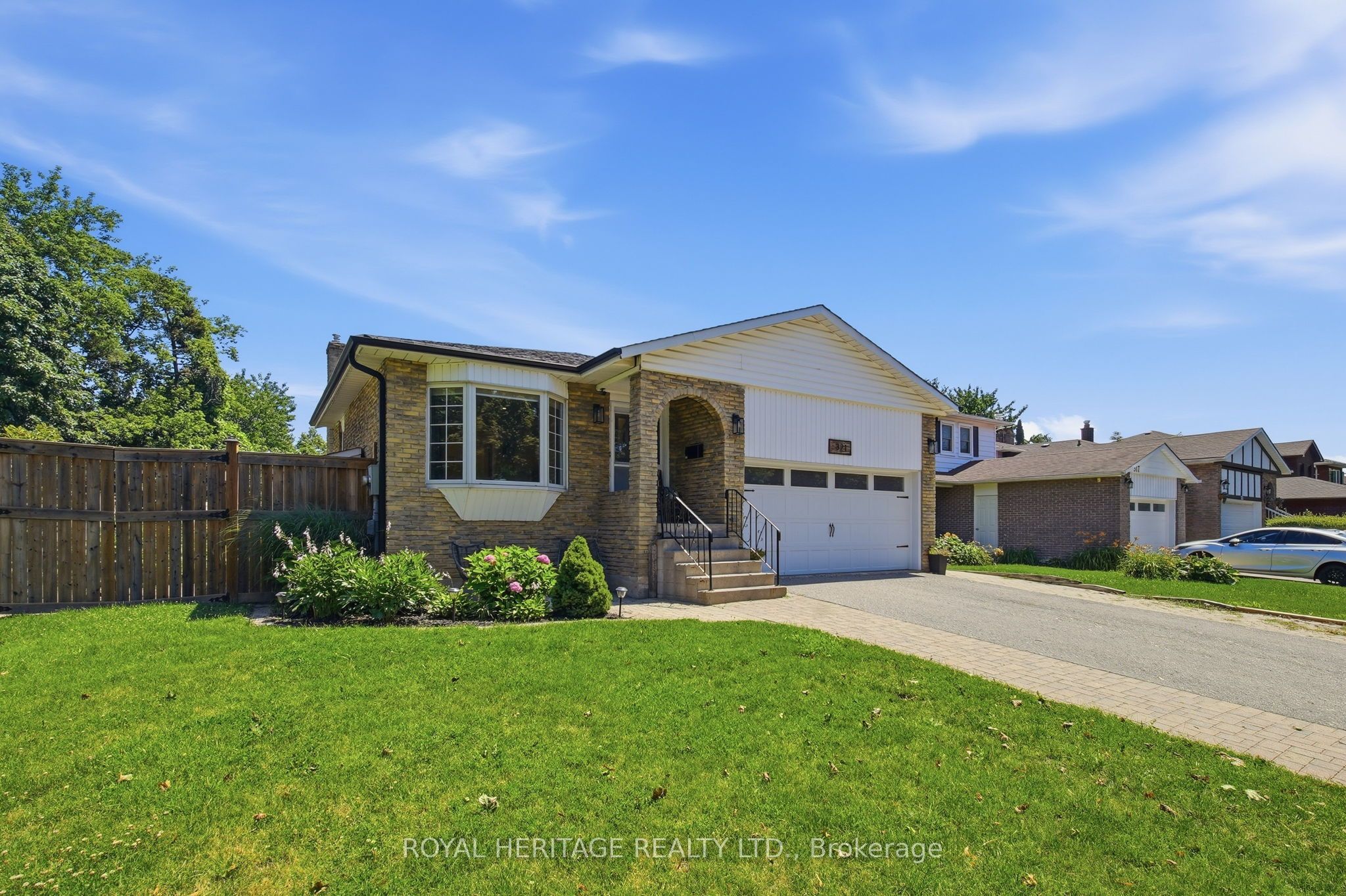 321 Salerno Street, Oshawa, ON L1J 6W1