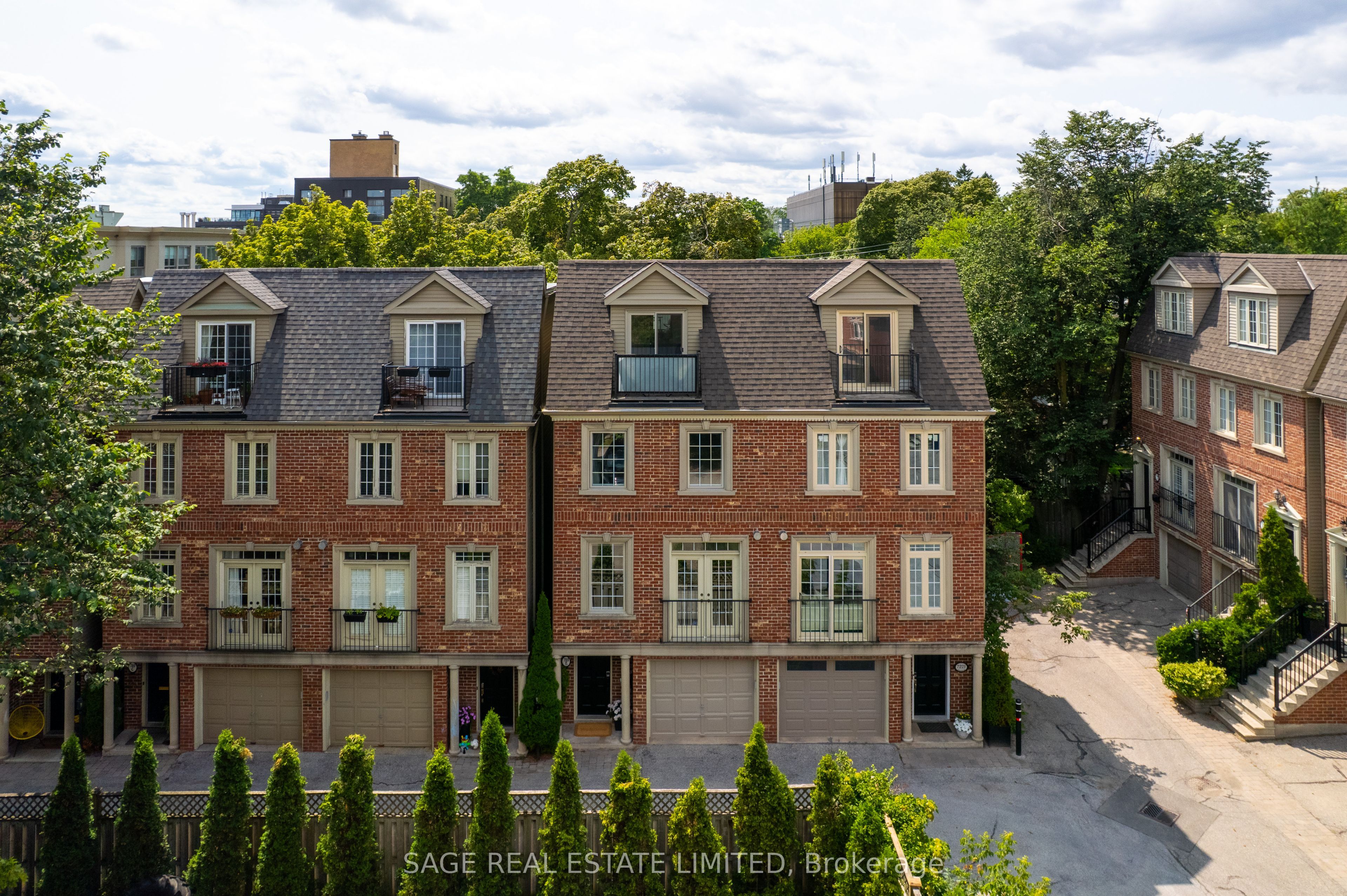722E Kingston Road, Toronto, ON M4E 1R7
