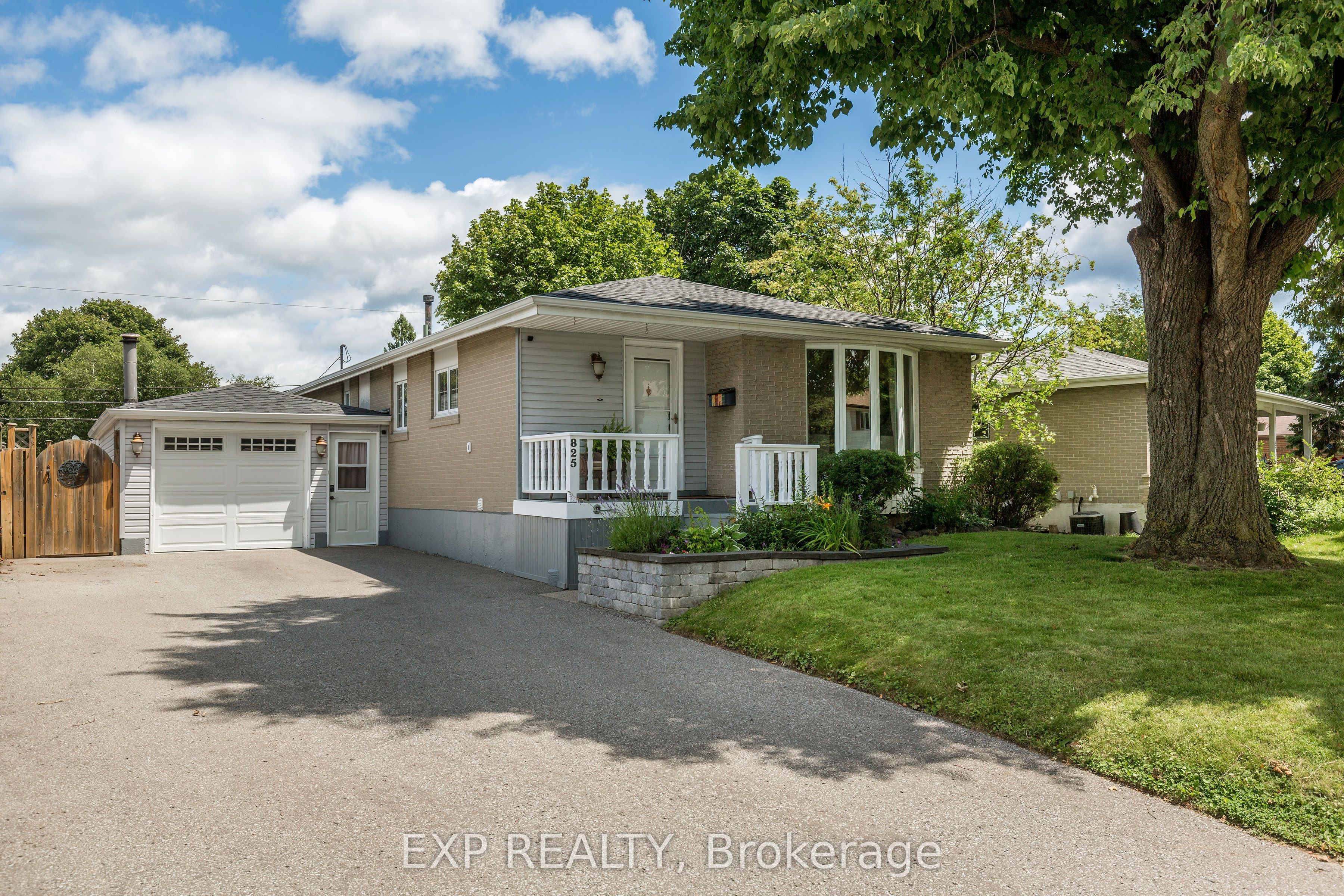 825 Bem Avenue, Pickering, ON L1W 1X2