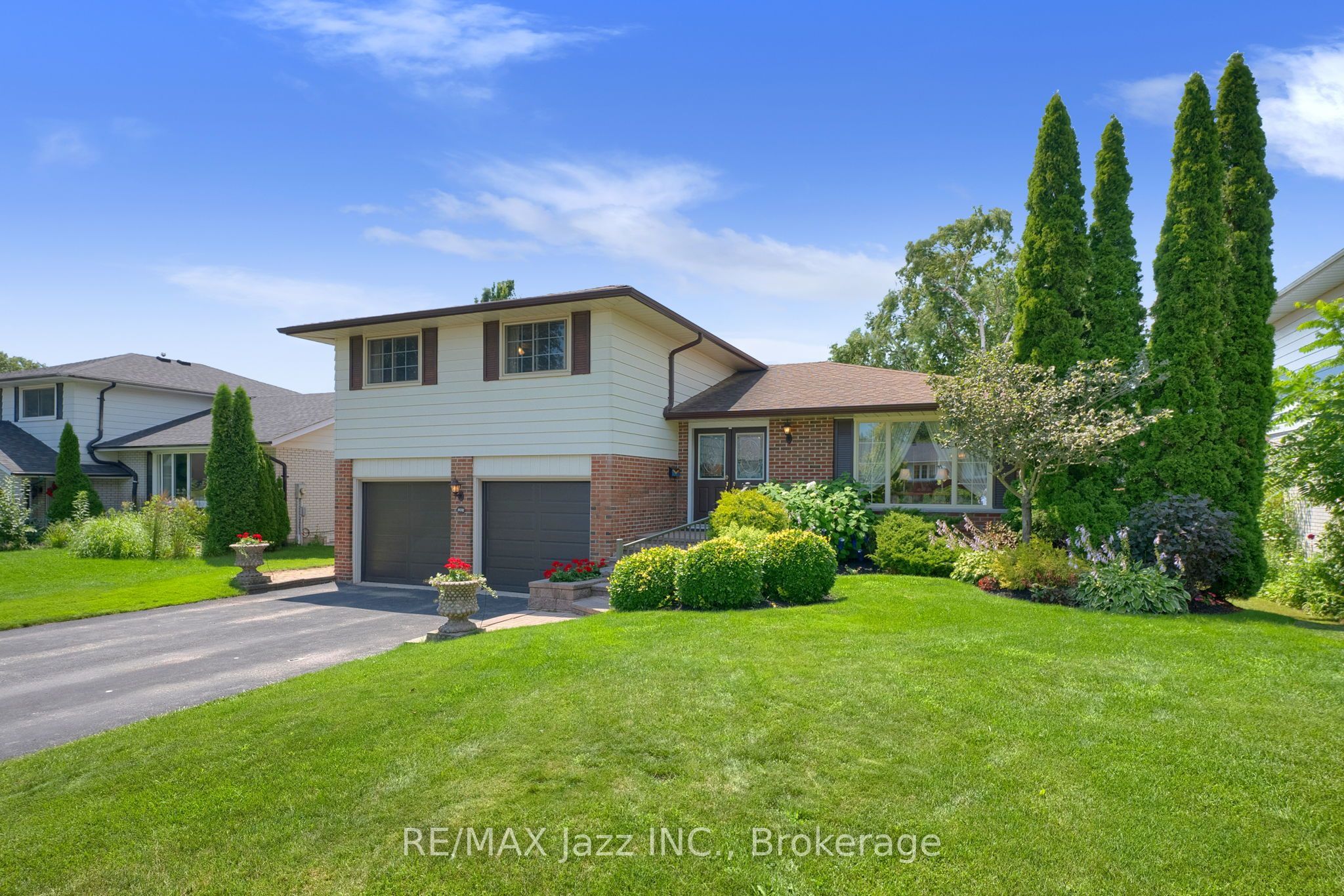 802 Ferndale Street, Oshawa, ON L1J 5L7 photo 3