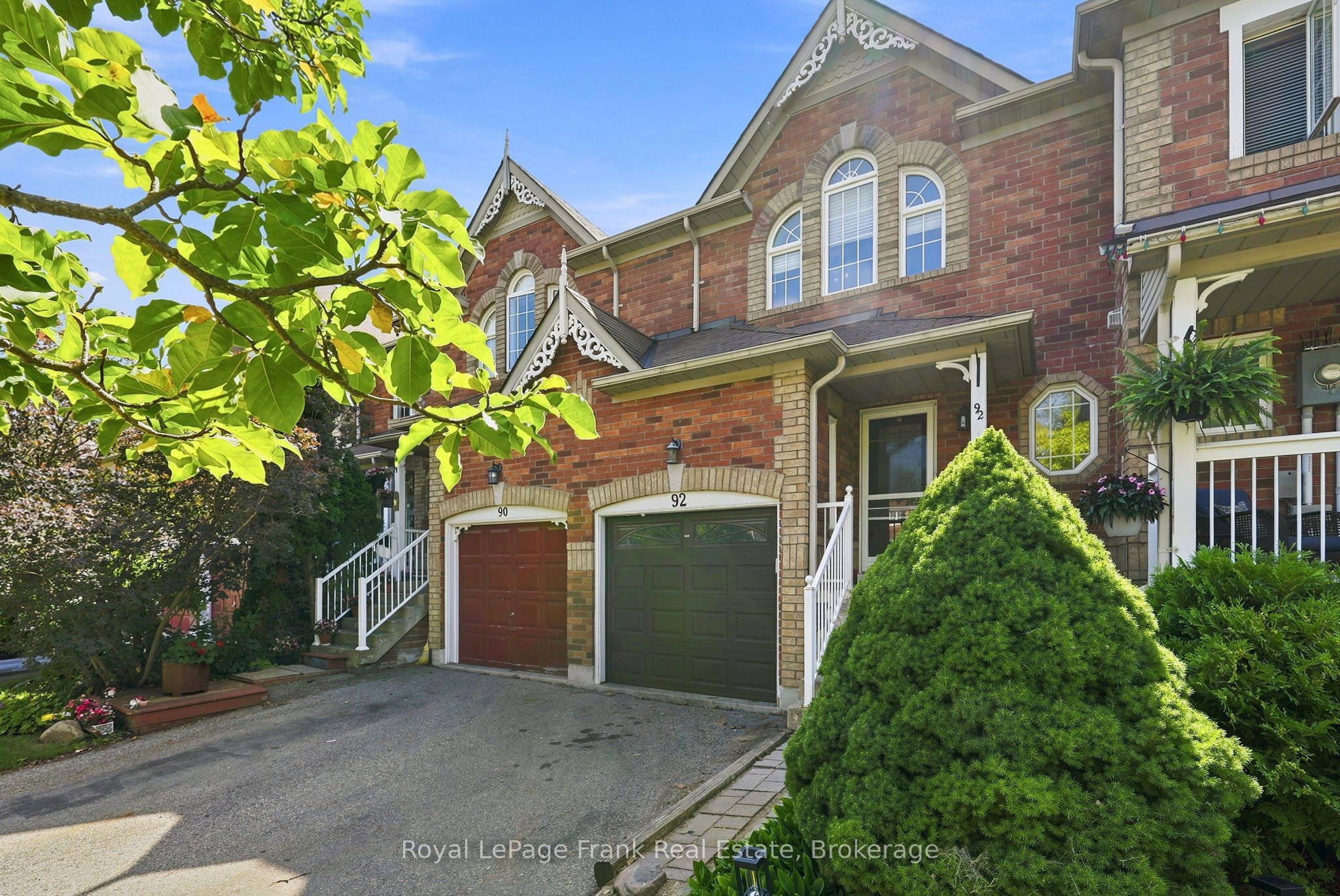 92 Tremount Street, Whitby, ON L1M 1G2 photo 3
