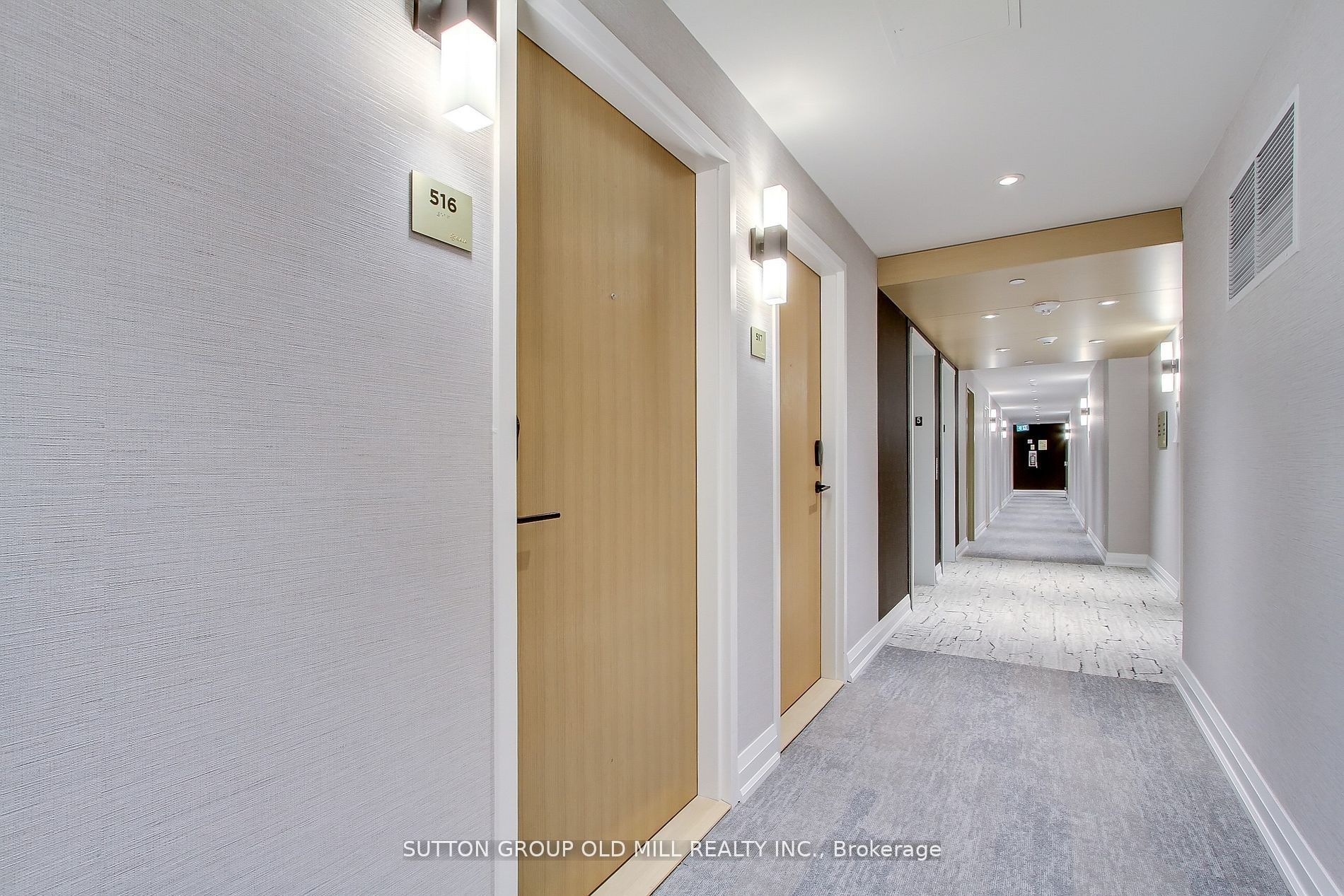 2369 Danforth Avenue 516, Toronto, ON M4C 0B1 photo 3