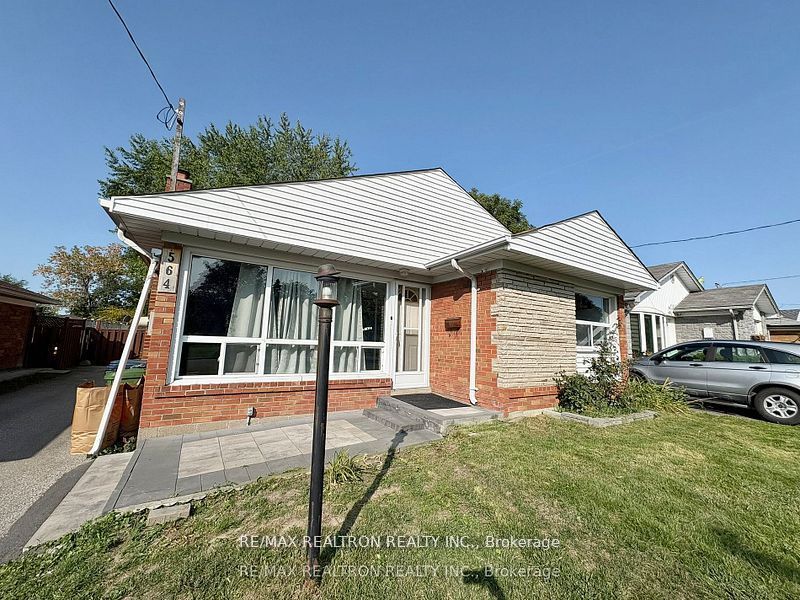 564 McCowan Road Bsmnt, Toronto, ON M1J 1J8