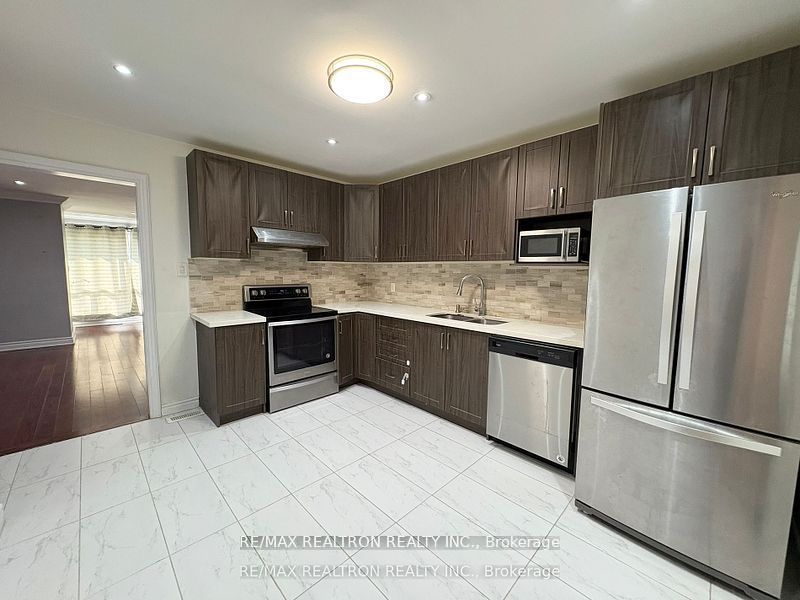 564 McCowan Road Bsmnt, Toronto, ON M1J 1J8 photo 4