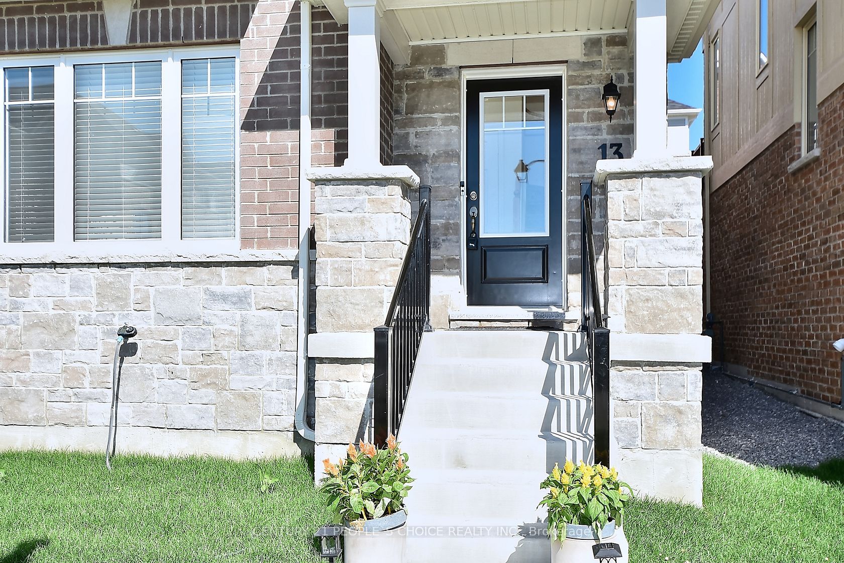 13 Devineridge Avenue, Ajax, ON L1Z 0T1 photo 3