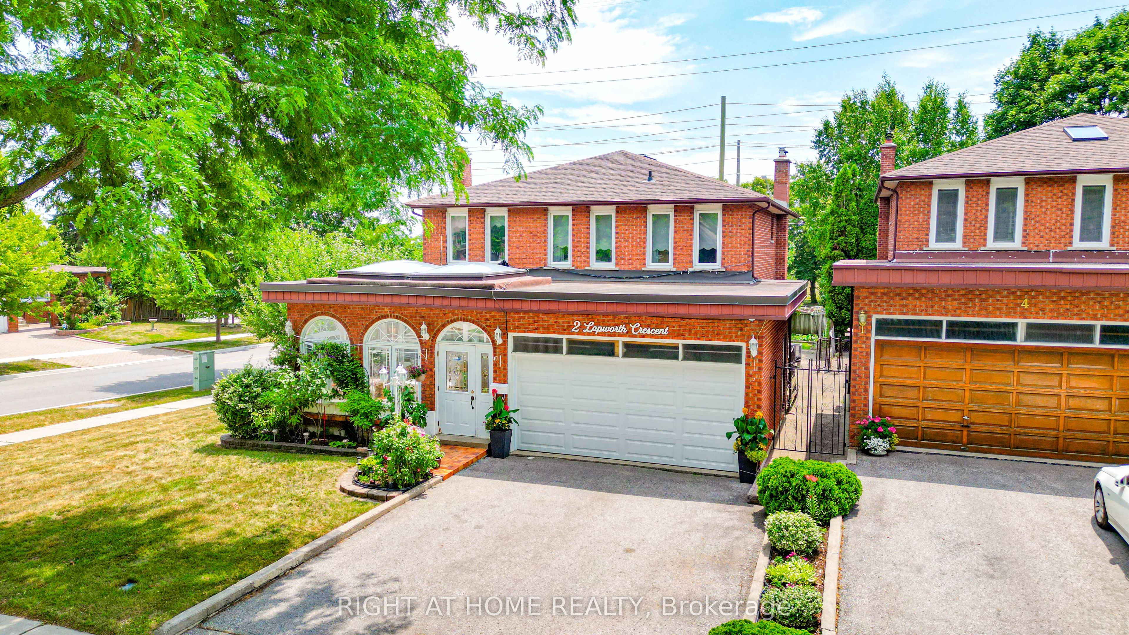 2 Lapworth Crescent, Toronto, ON M1V 2M5 photo 2