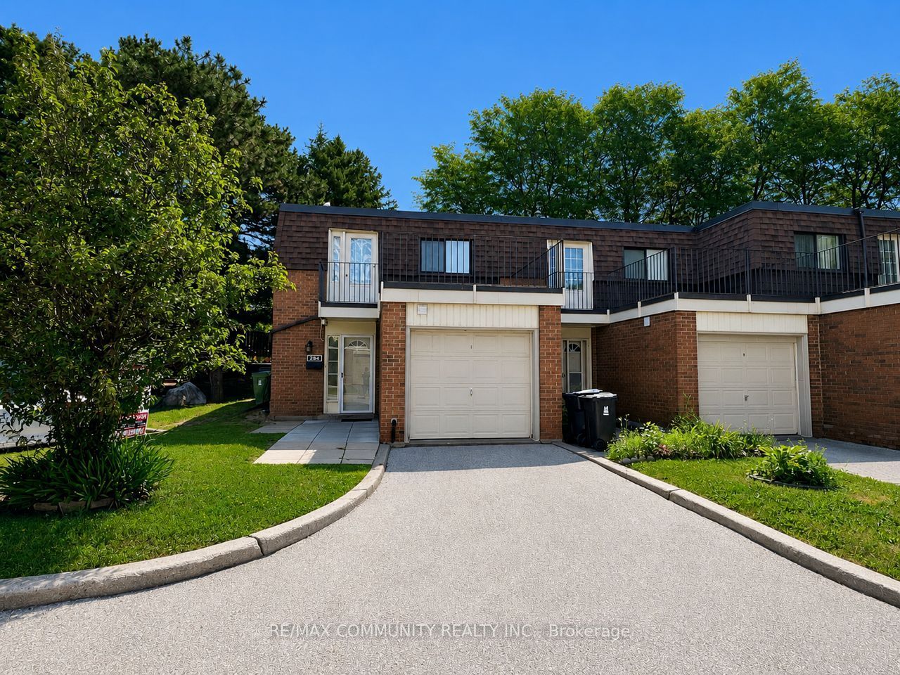 284 Sprucewood Court, Toronto, ON M1W 1P8