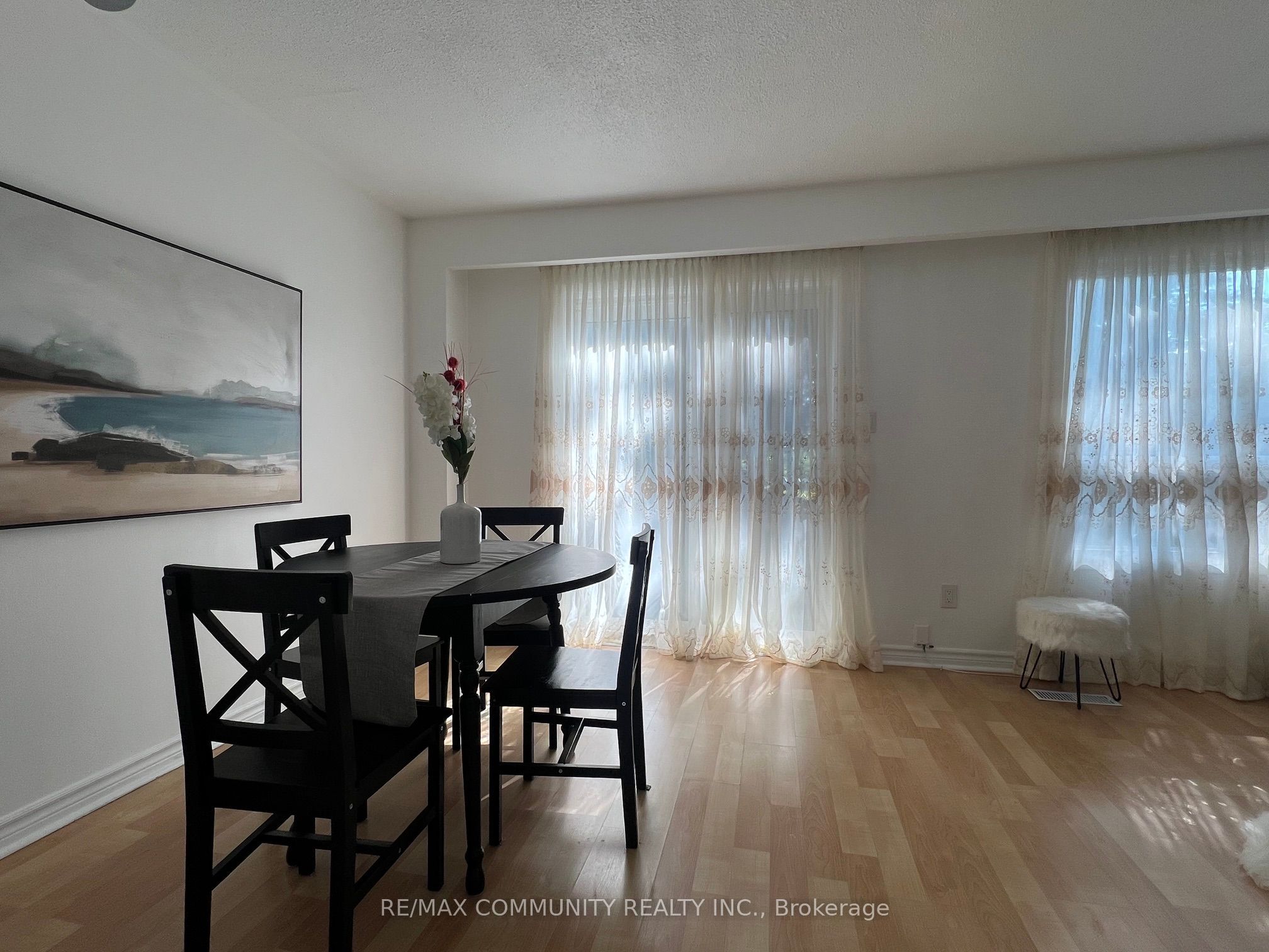 284 Sprucewood Court, Toronto, ON M1W 1P8 photo 2