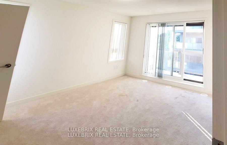 40 Orchid Place 18, Toronto, ON M1B 0C4 photo 2