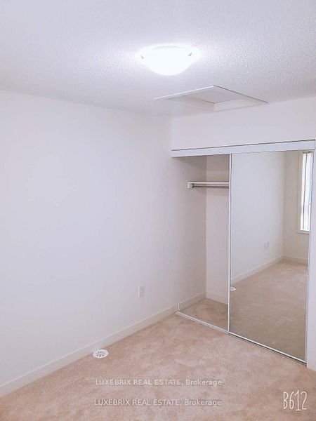 40 Orchid Place 18, Toronto, ON M1B 0C4 photo 3