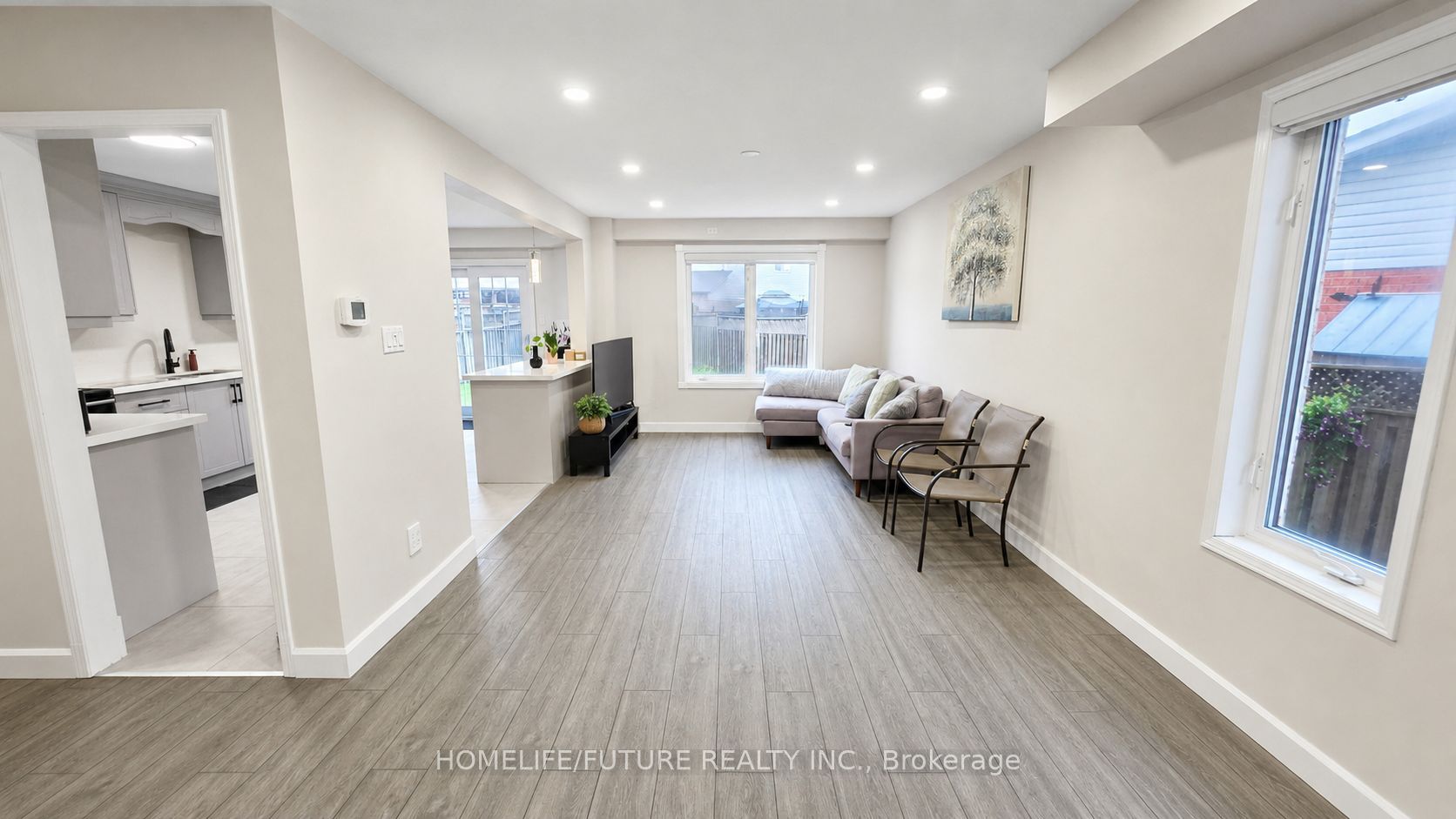 98 Guildwood Drive, Clarington, ON L1C 5C8 photo 4