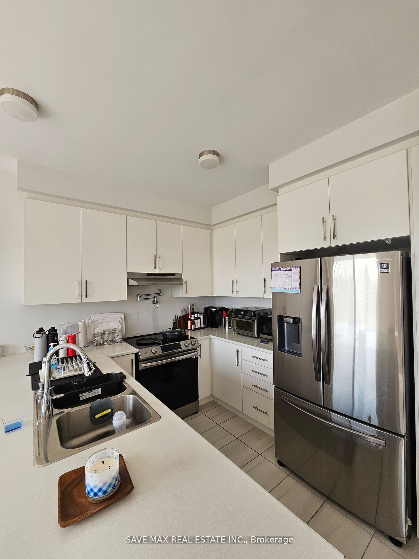 1084 lockie Drive, Oshawa, ON L1L 0R9 photo 4