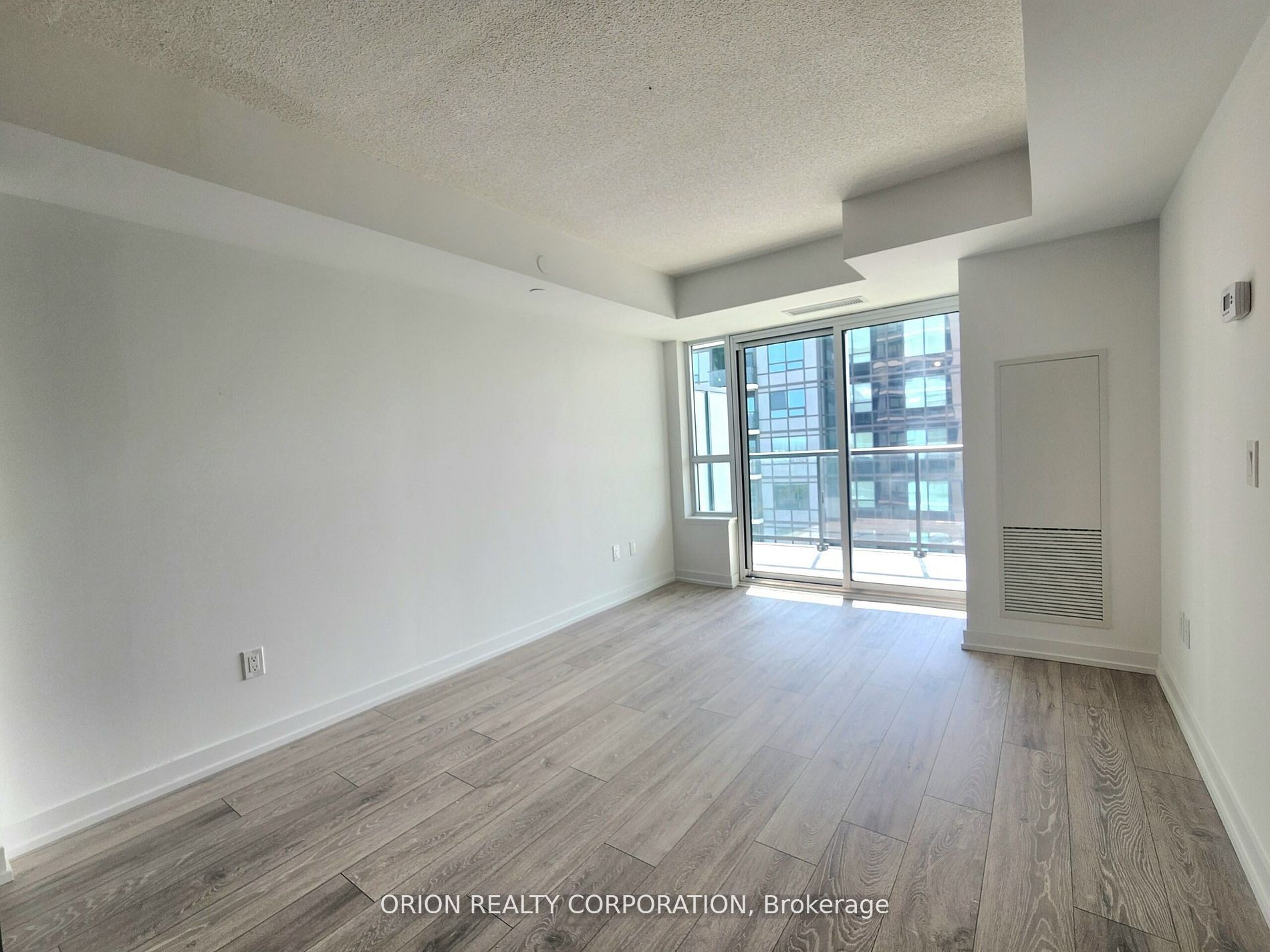 1455 Celebration Drive 1304, Pickering, ON L1W 0C3 photo 4