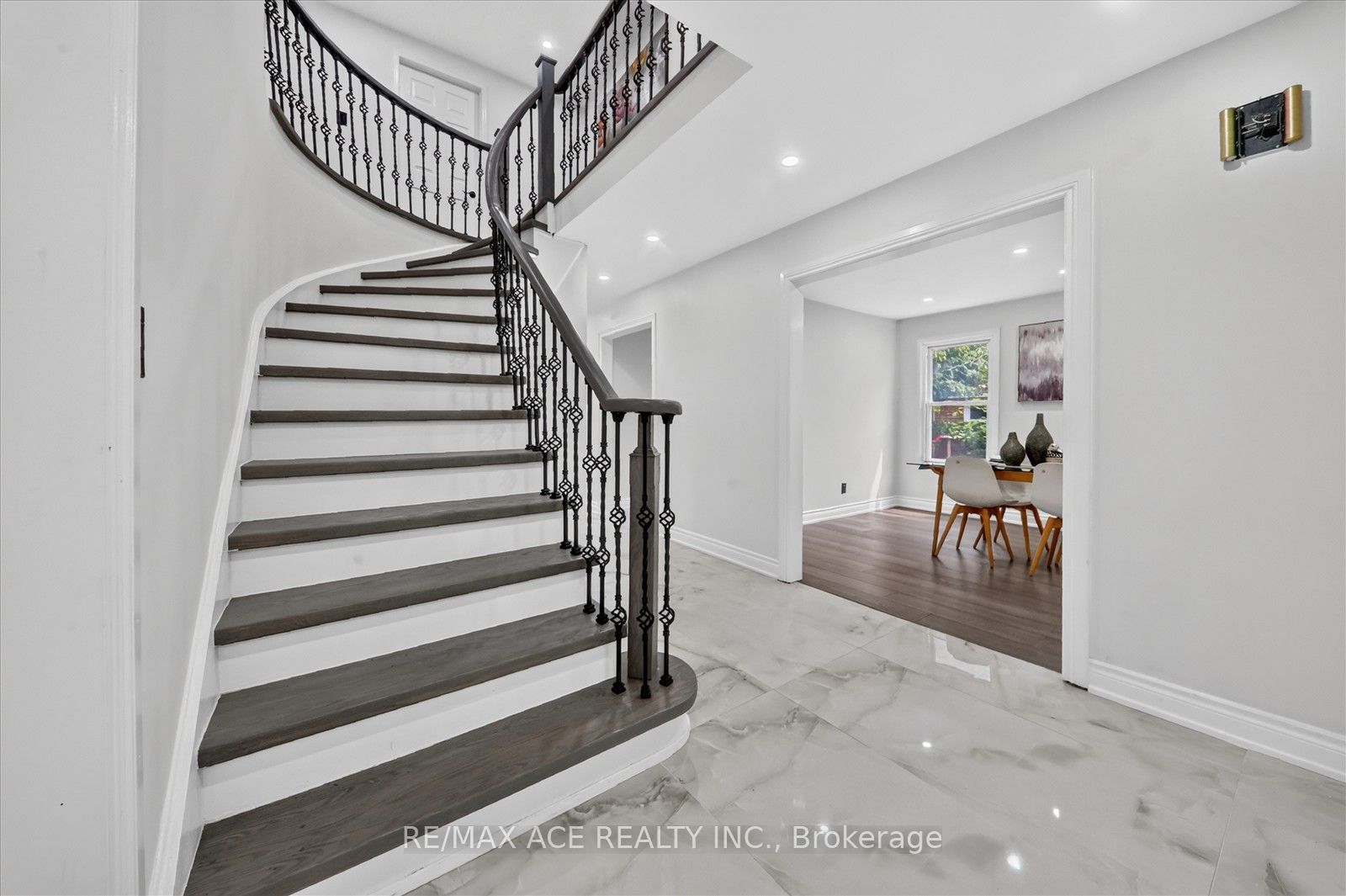 4 Beaumont Drive, Ajax, ON L1T 1R9 photo 5