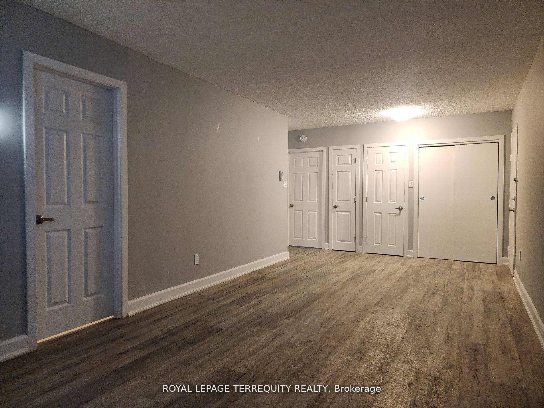 207 Trent Street E 2, Whitby, ON L1N 1L7 photo 4