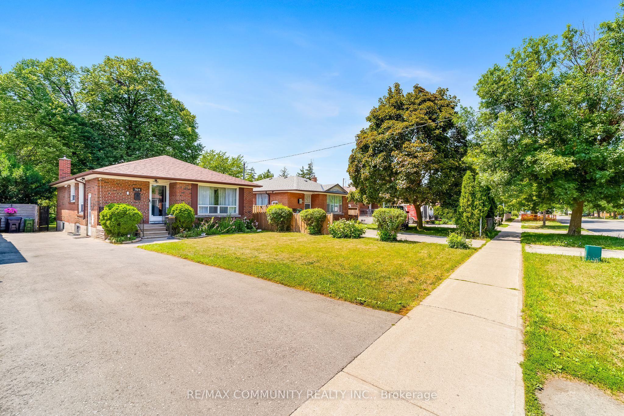 764 Brimley Road, Toronto, ON M1J 1C6