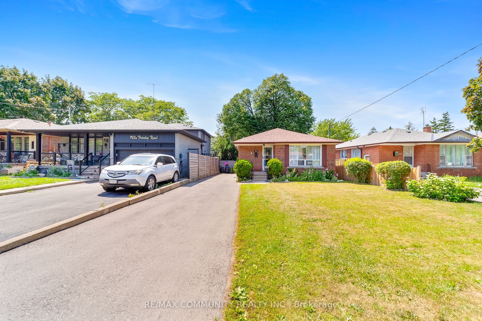 764 Brimley Road, Toronto, ON M1J 1C6 photo 2