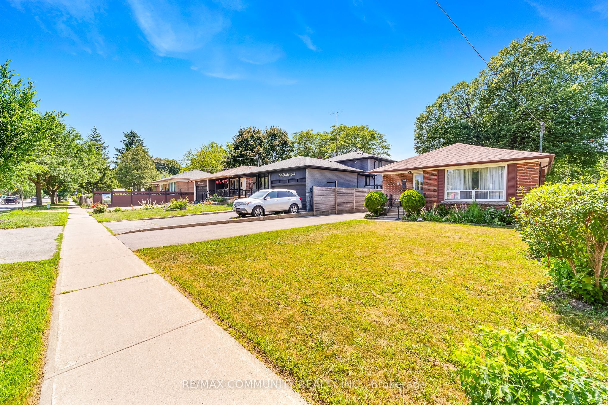 764 Brimley Road, Toronto, ON M1J 1C6 photo 3