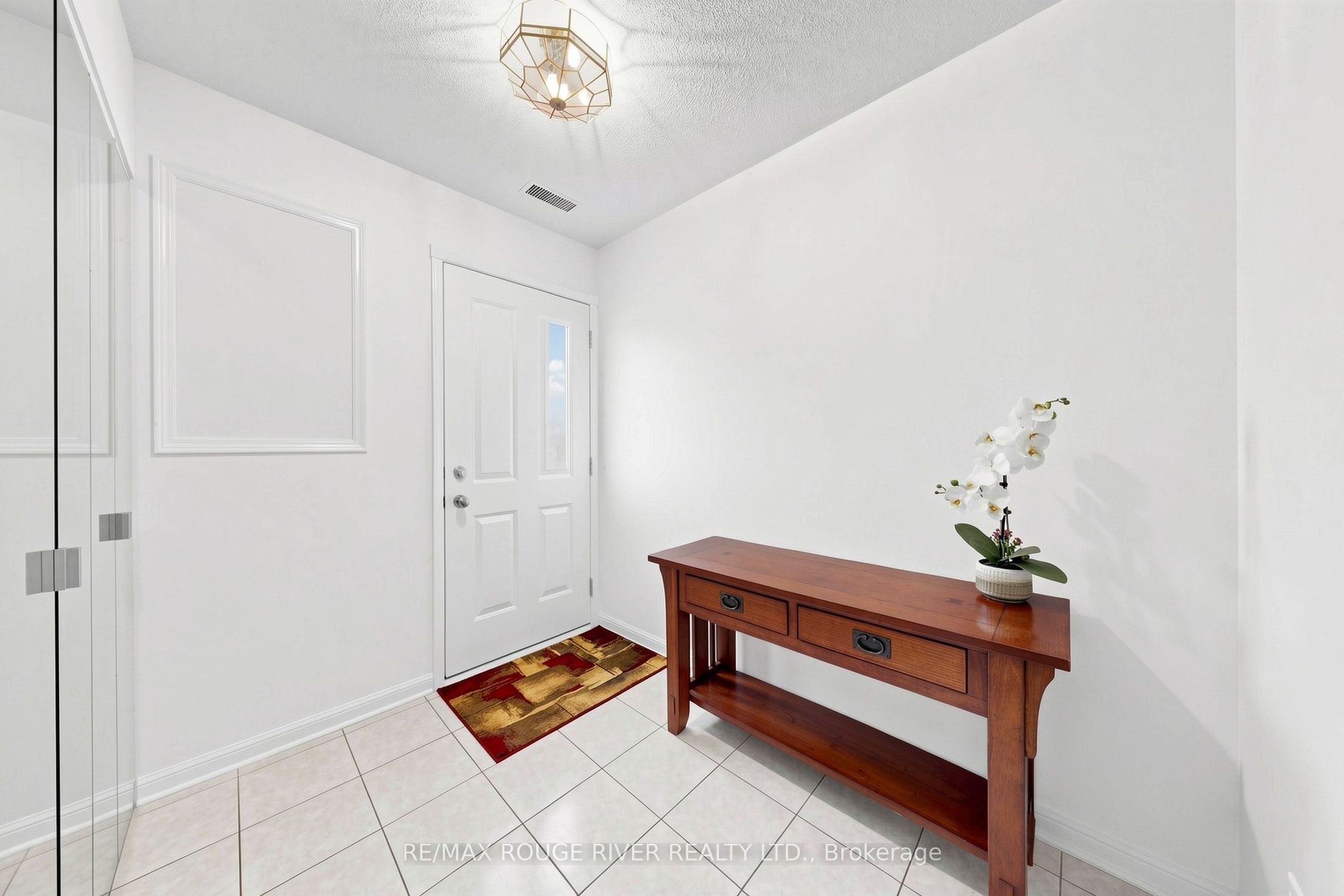 1400 The Esplanade N/A N 418, Pickering, ON L1V 6V2 photo 4