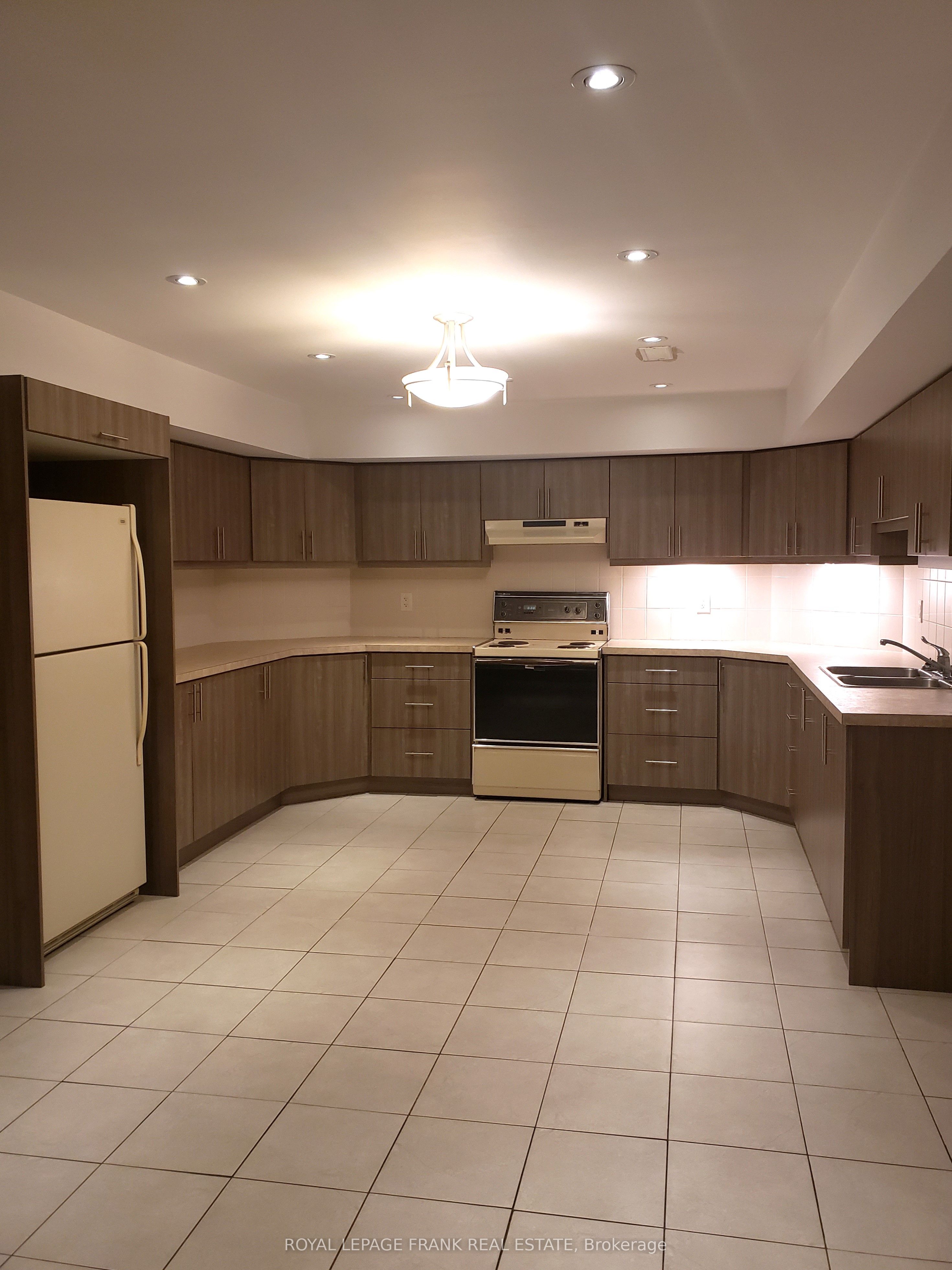 960 Brawley Road W, Whitby, ON L1M 1M6 photo 4