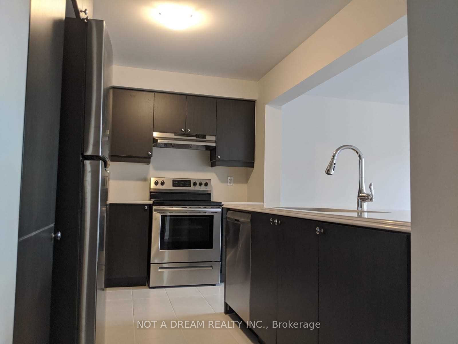 35 Bluegill Crescent, Whitby, ON L1P 0E4 photo 5