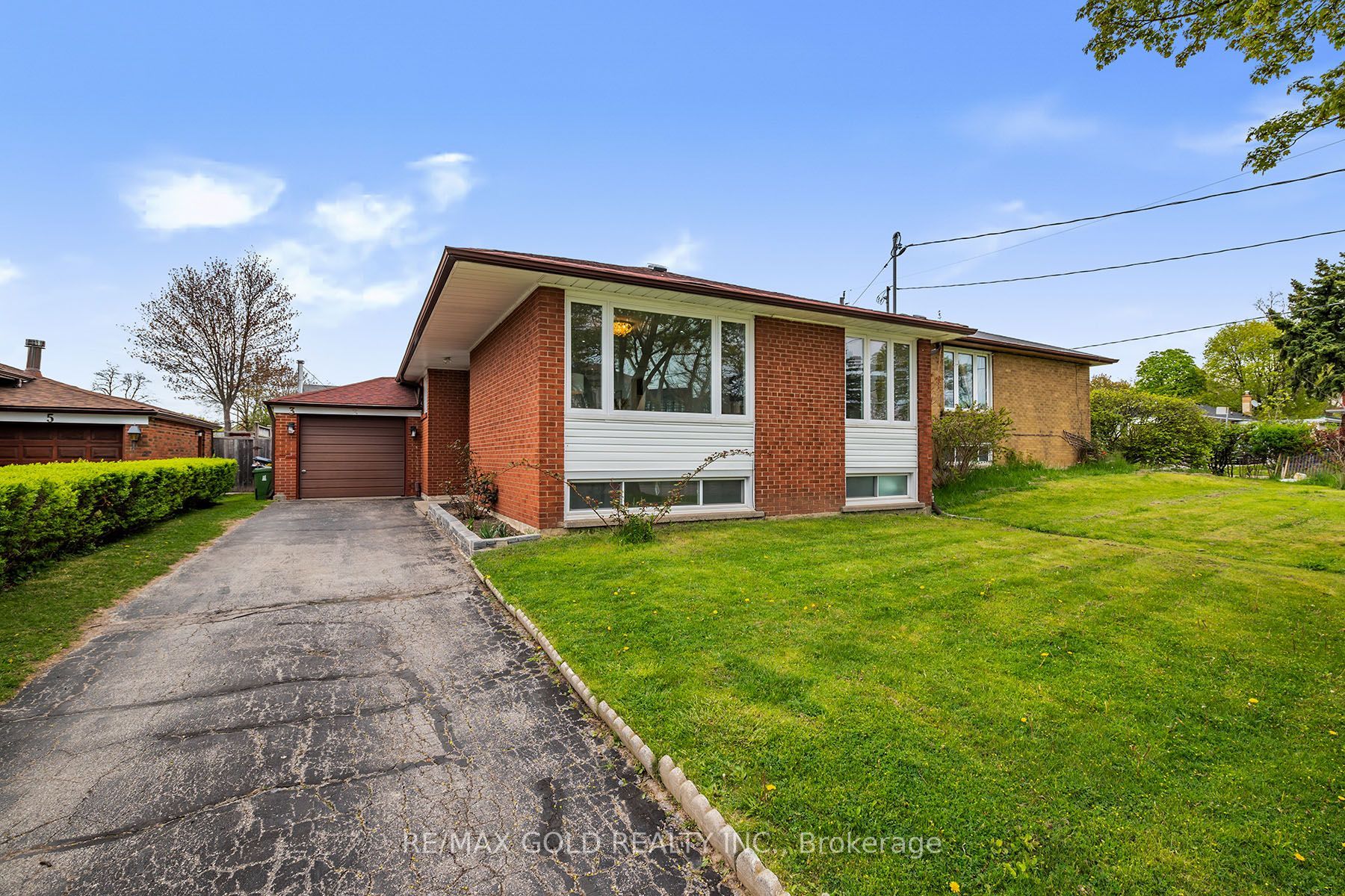 3 Willamere Drive, Toronto, ON M1M 1W5