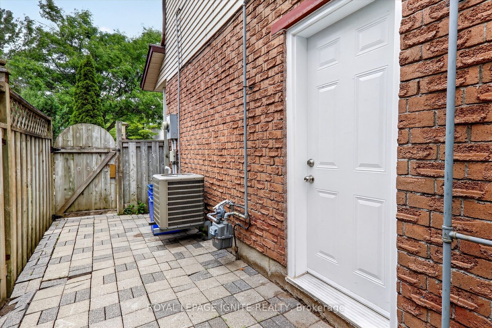 1569 Norwill Crescent, Oshawa, ON L1G 7V1 photo 5