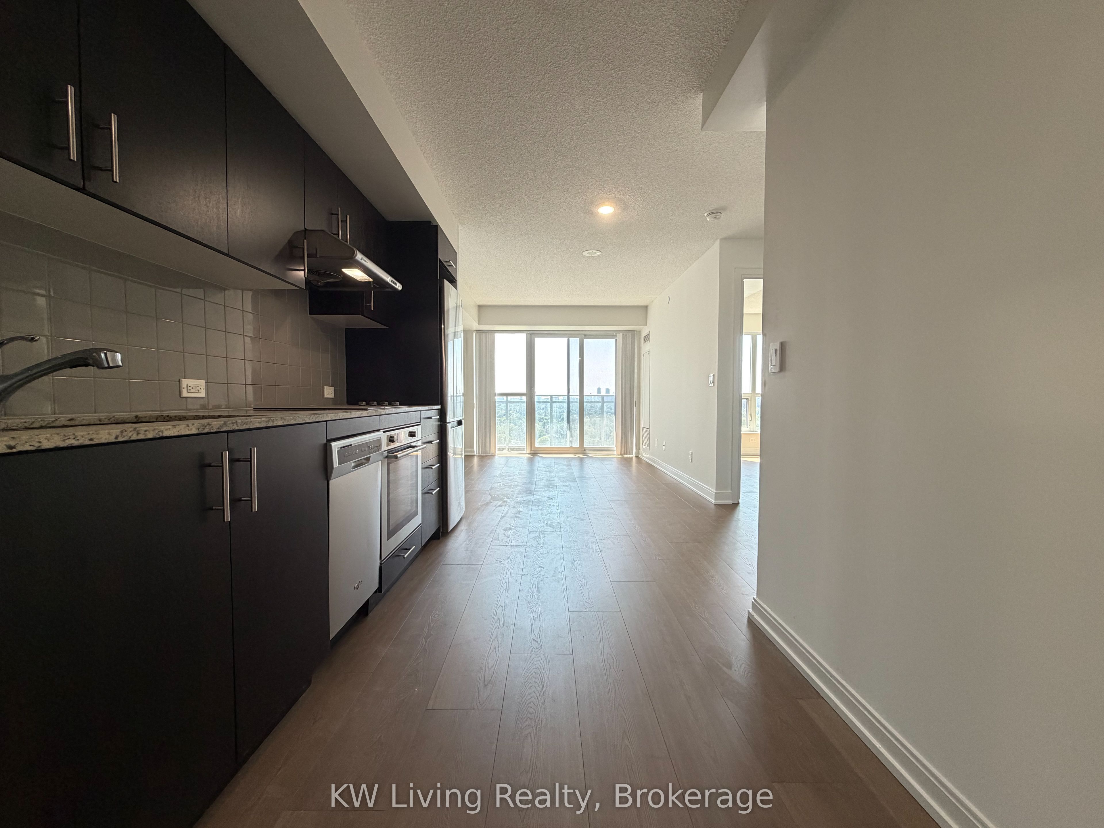 255 Village Green Square 1707, Toronto, ON M1S 0L3 photo 2