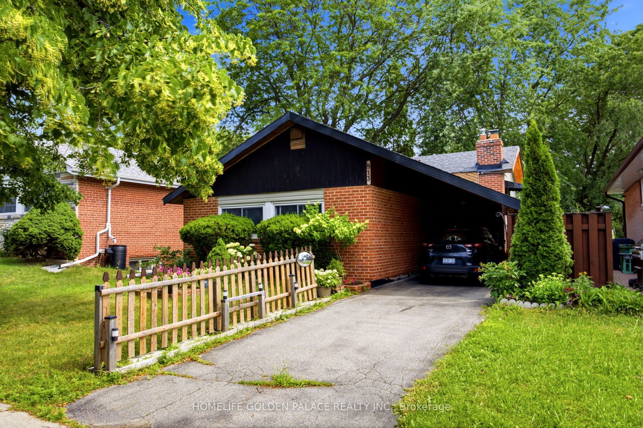 913 Brimorton Drive, Toronto, ON M1G 2T8 photo 2