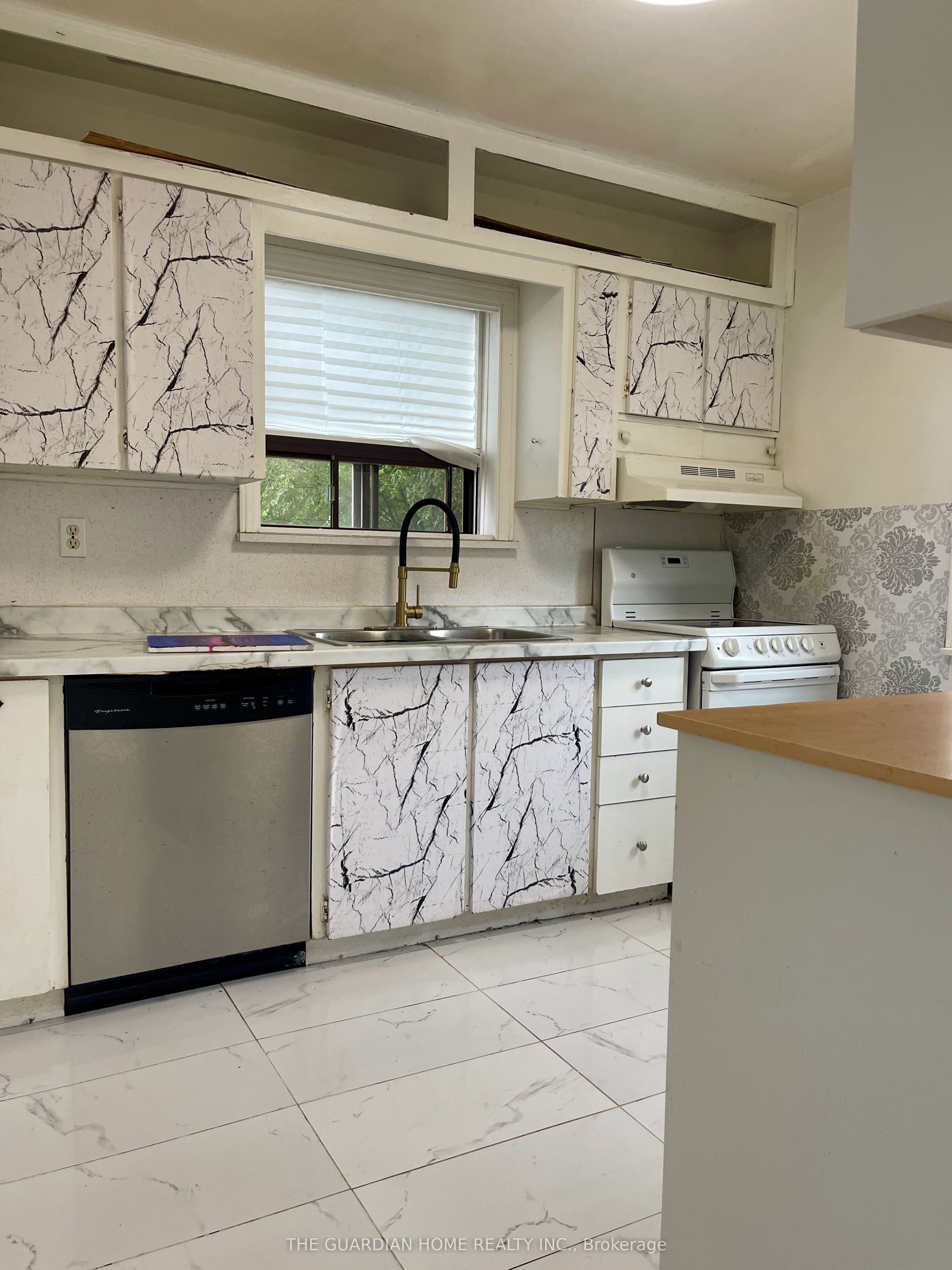 62 Santamonica Boulevard, Toronto, ON M1L 4H5 photo 4