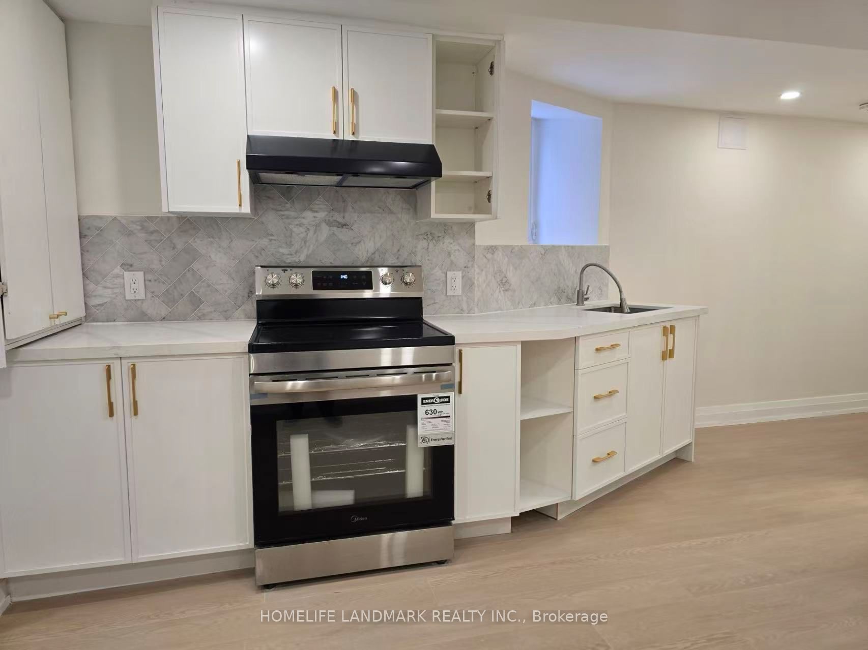9 Alton Avenue, Toronto, ON M4L 2M3