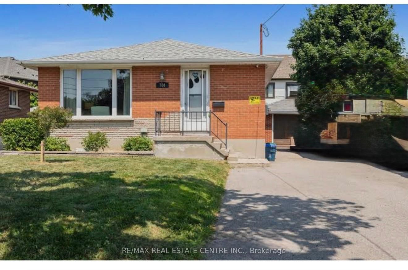 768 Olive Avenue, Oshawa, ON L1H 2S3