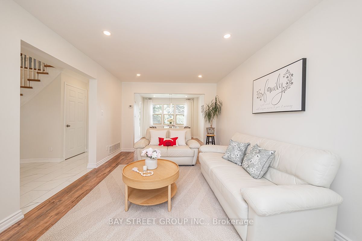 338 Prince of Wales Drive, Whitby, ON L1N 6M9 photo 5