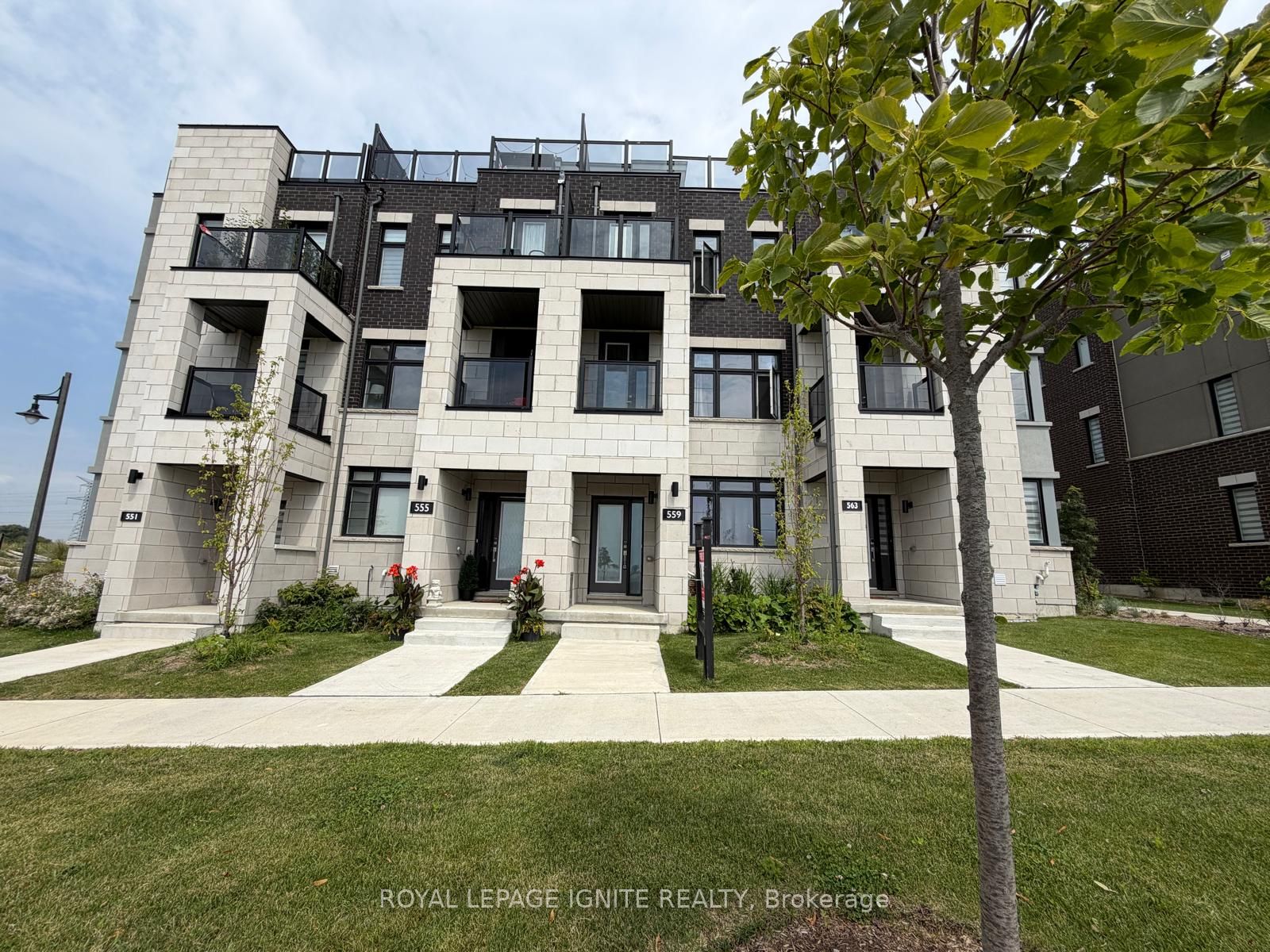559 Port Darlington Road, Clarington, ON L1C 7E9 photo 2
