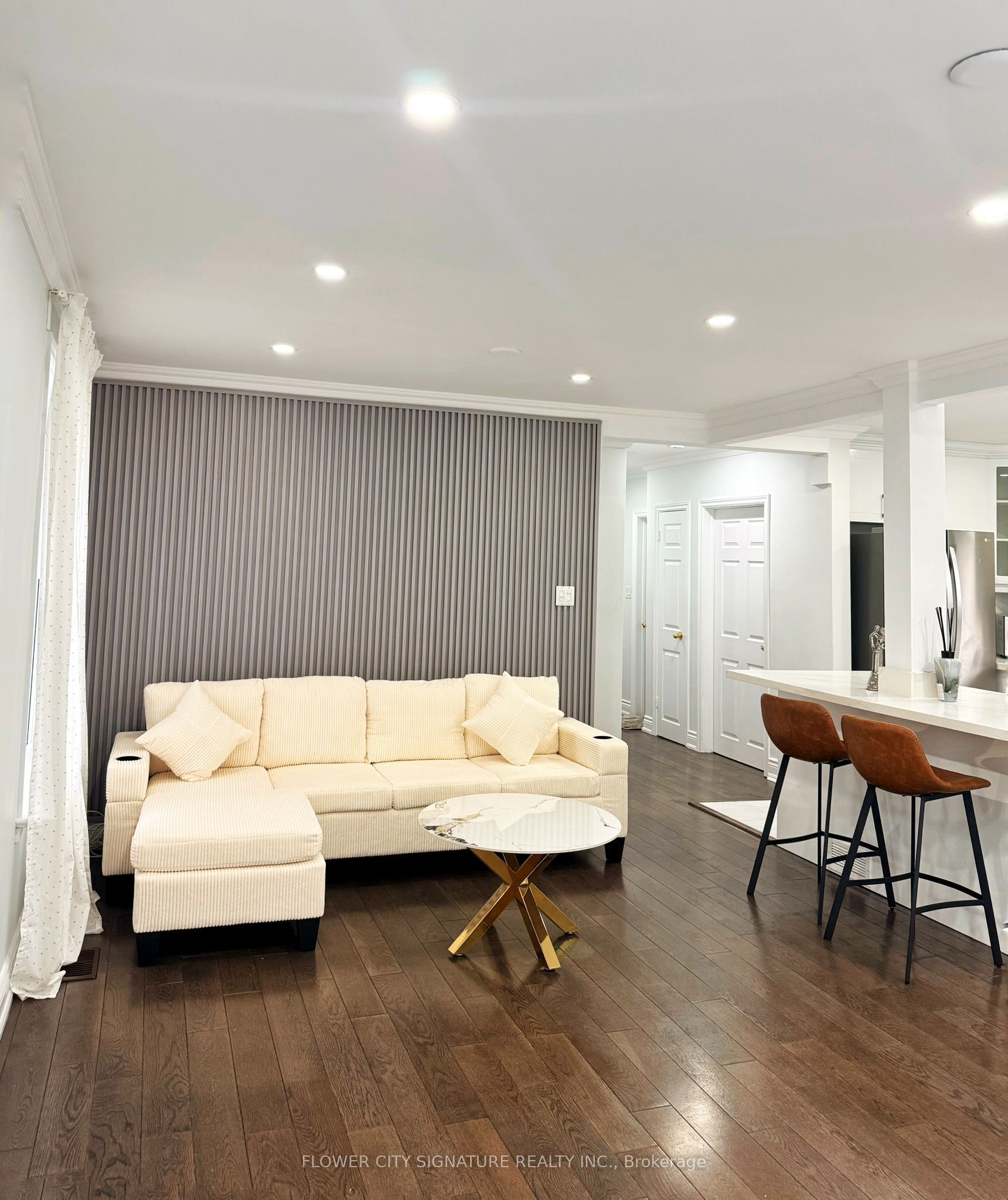 753 Scarborough Golf Club Road, Toronto, ON M1G 1H9 photo 4