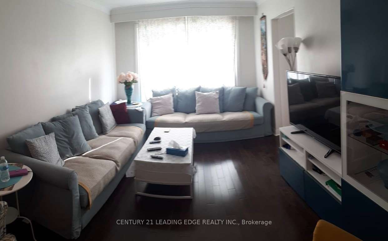 11 White Abbey Park Main Fl, Toronto, ON M1R 4R3 photo 2