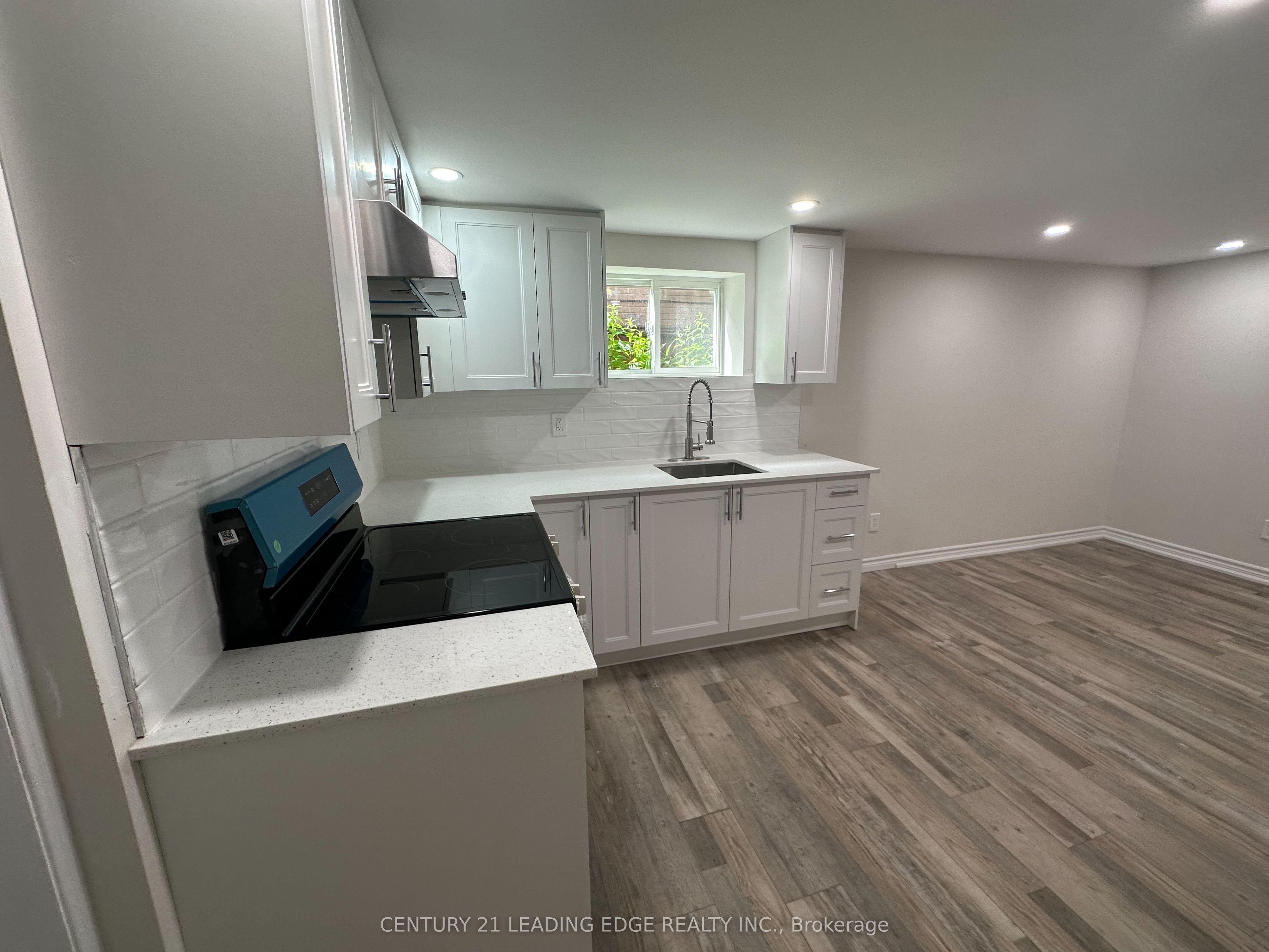 11 White Abbey Park Bsmt, Toronto, ON M1R 4R3 photo 4