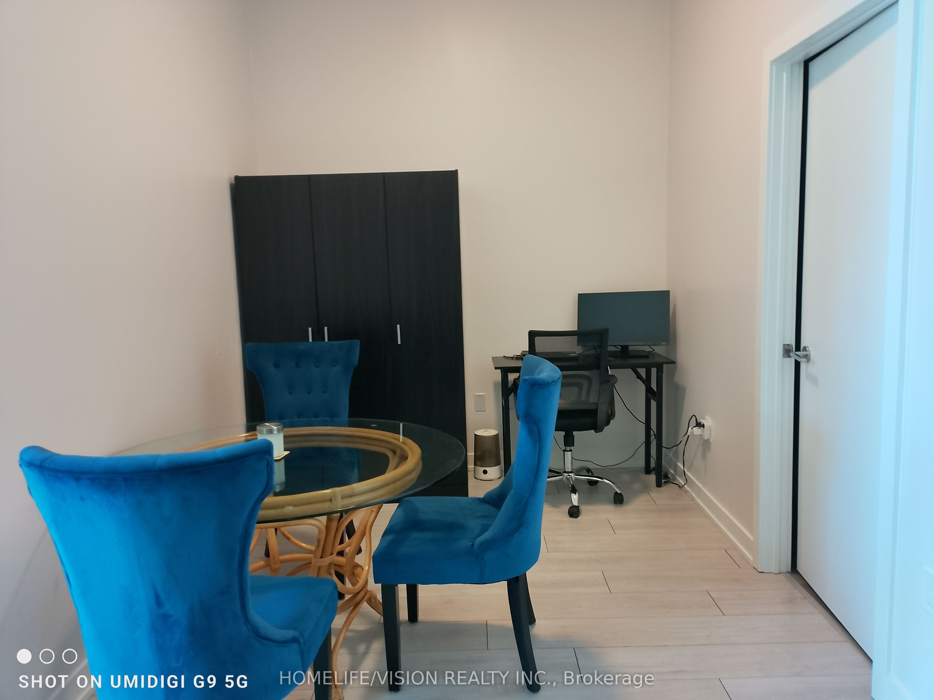 1606 Charles Street 204, Whitby, ON L1N 0P1 photo 4