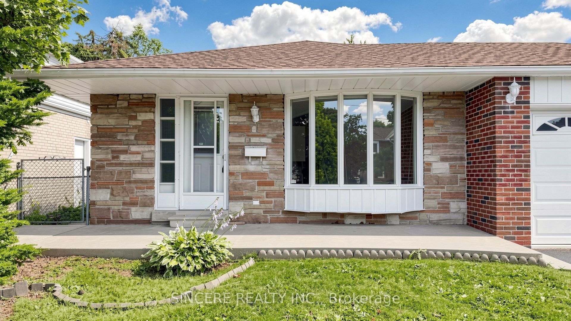5 Glendower Circuit, Toronto, ON M1T 2Y9 photo 4